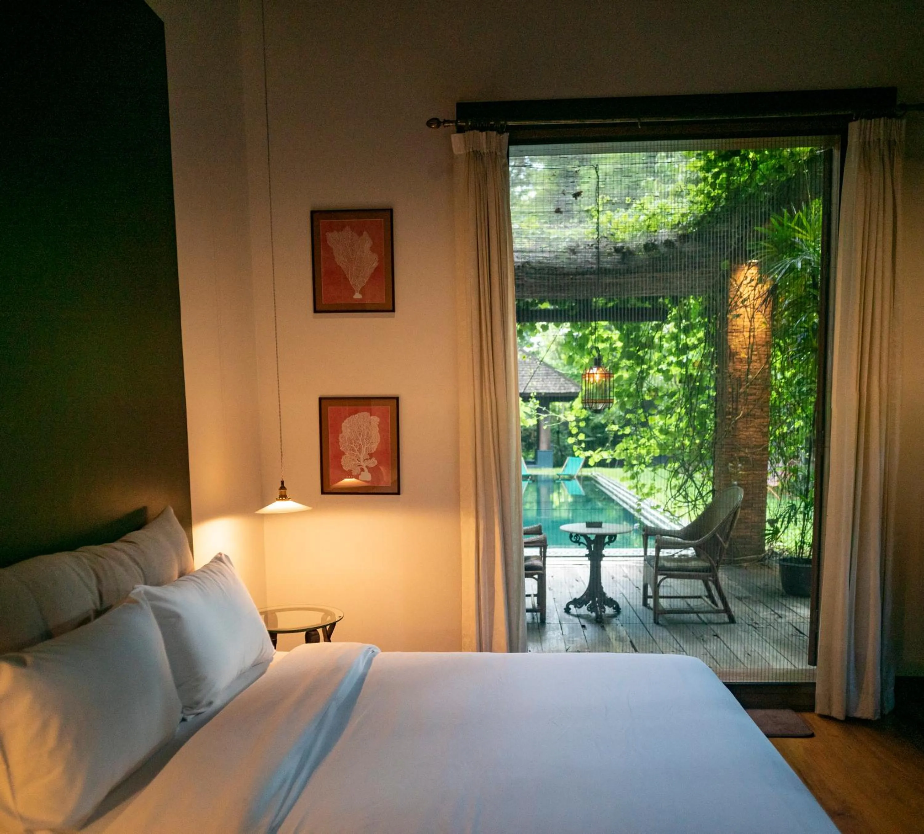 Bed in Chandra Residence