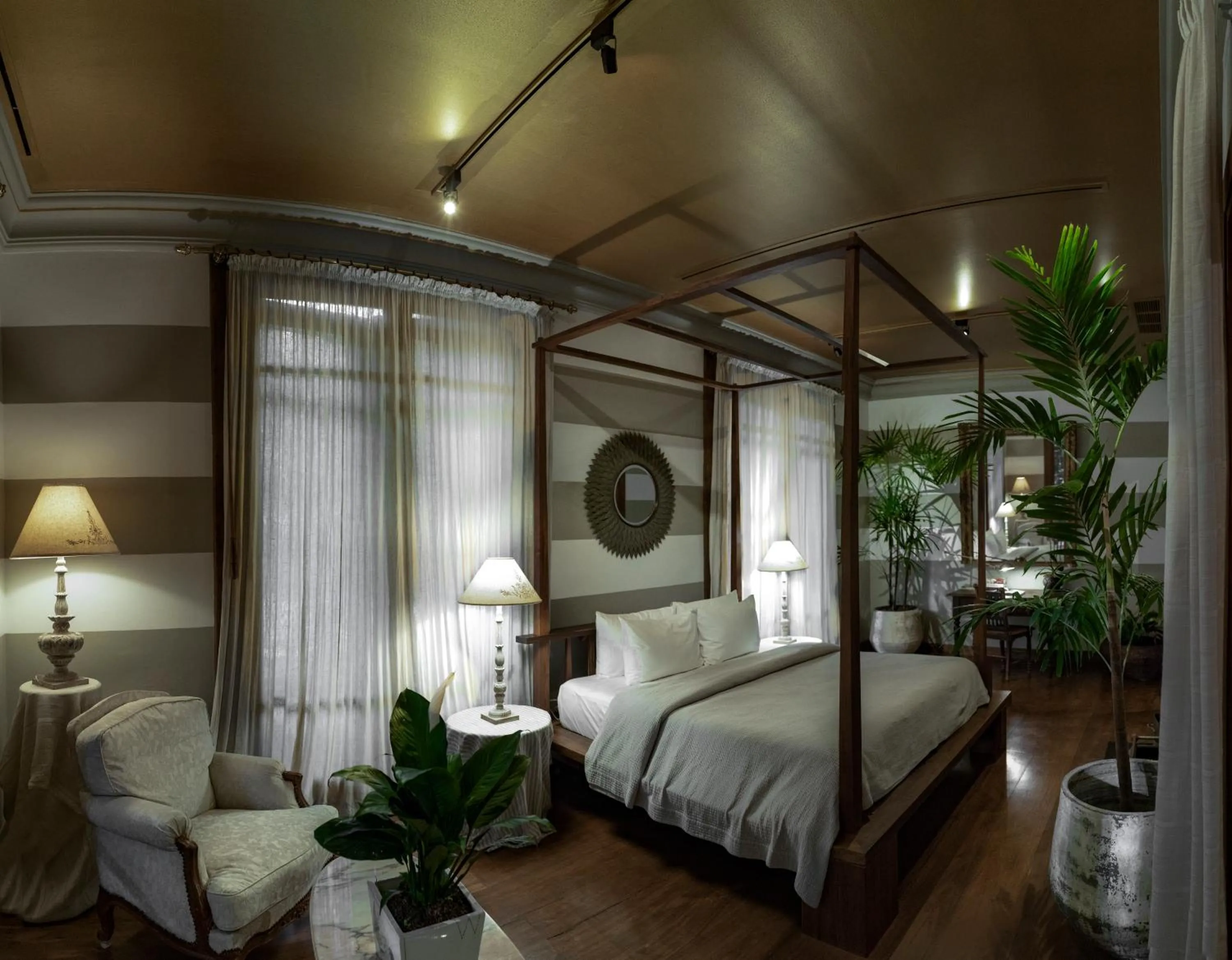 Bed in Chandra Residence