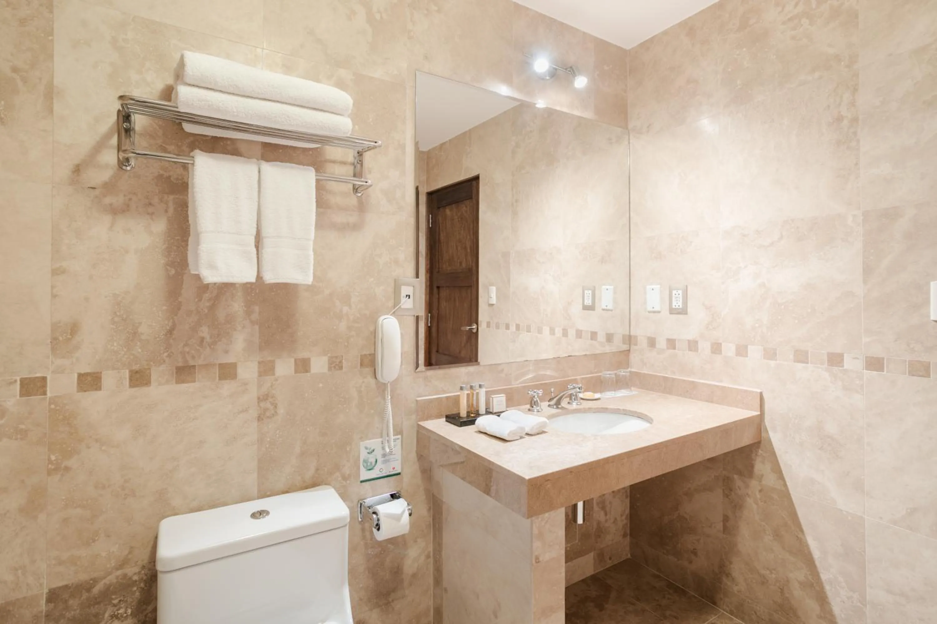 Bathroom in Wyndham Costa del Sol Cusco