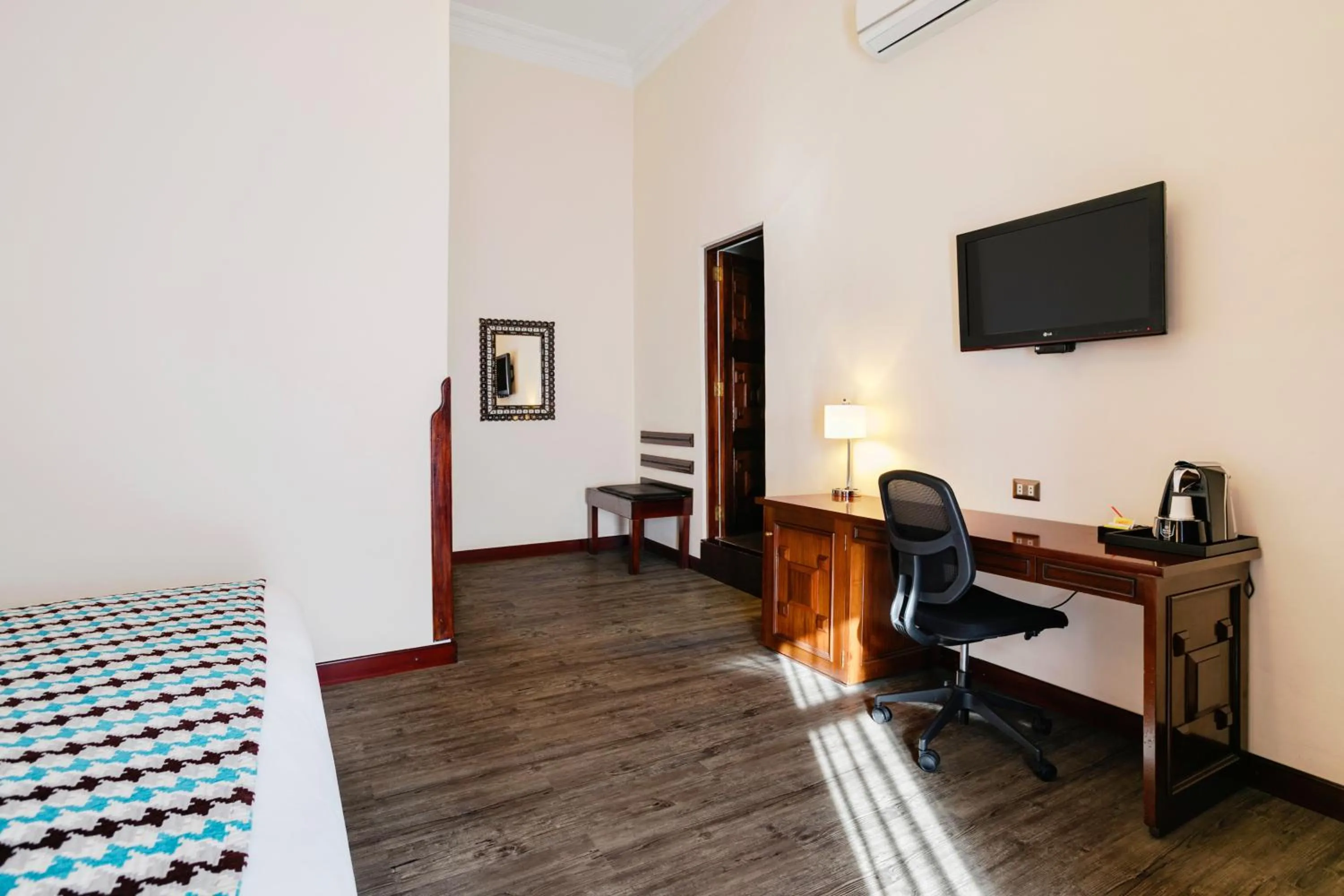 Bedroom, Bed in Wyndham Costa del Sol Cusco