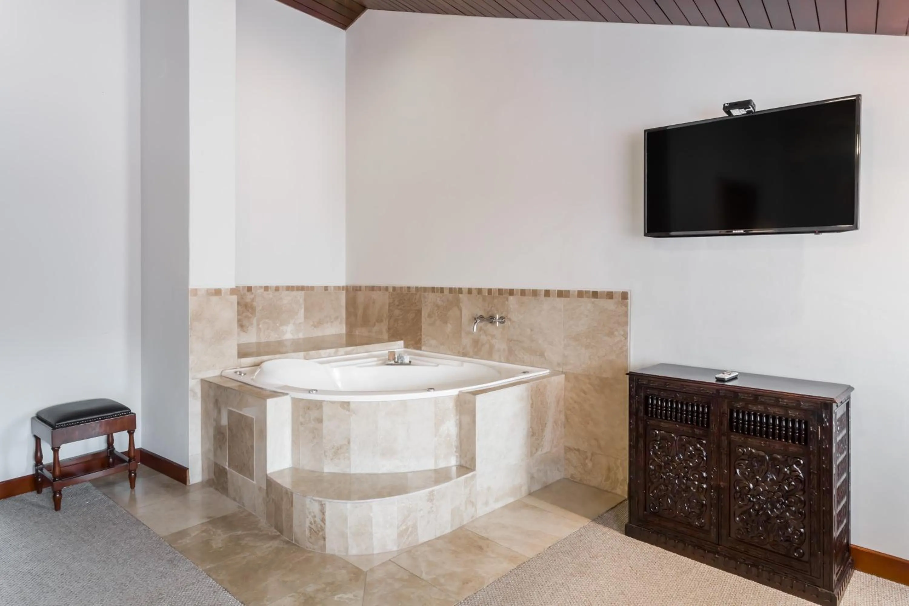 Bathroom in Wyndham Costa del Sol Cusco