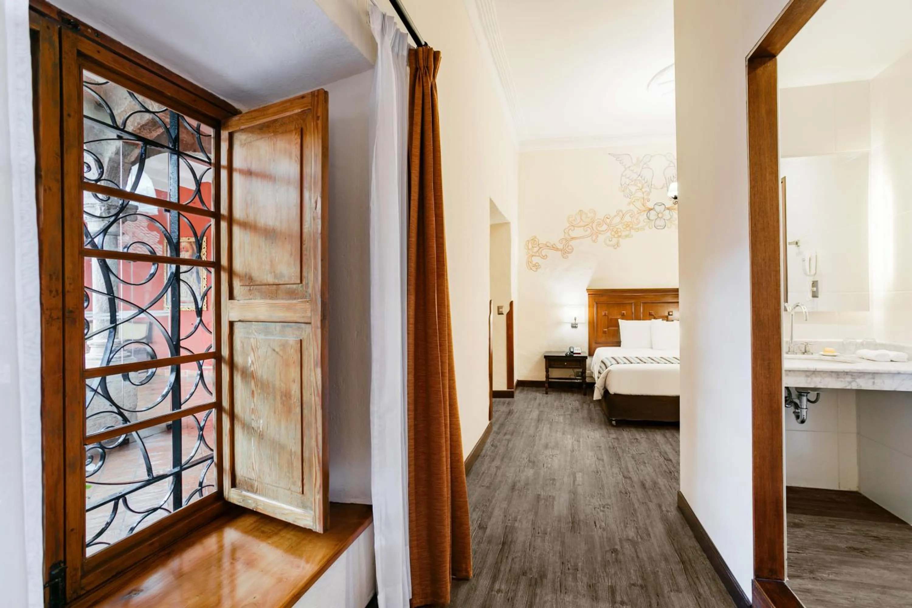 Bedroom, Bed in Wyndham Costa del Sol Cusco