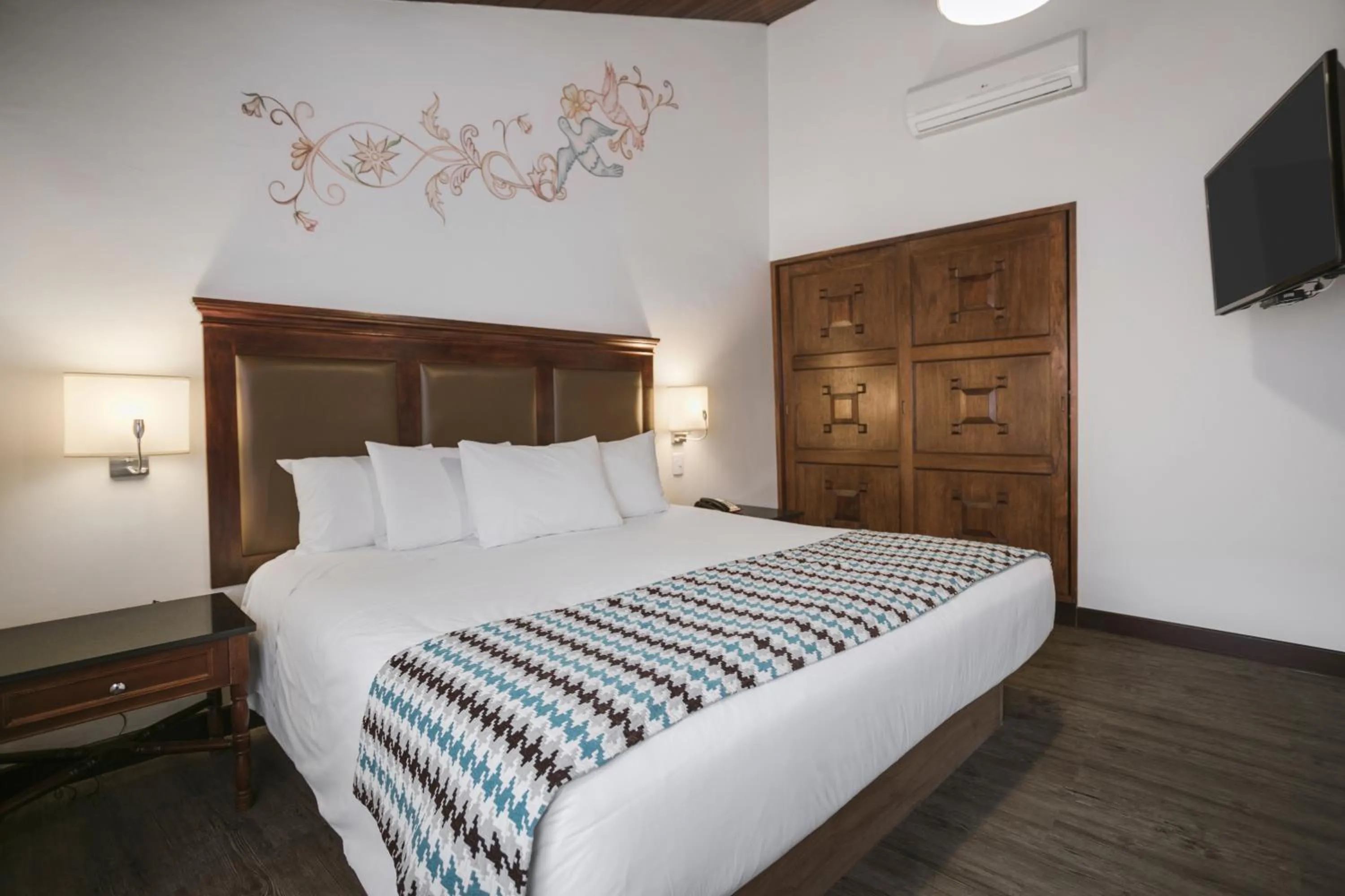 Bedroom, Bed in Wyndham Costa del Sol Cusco