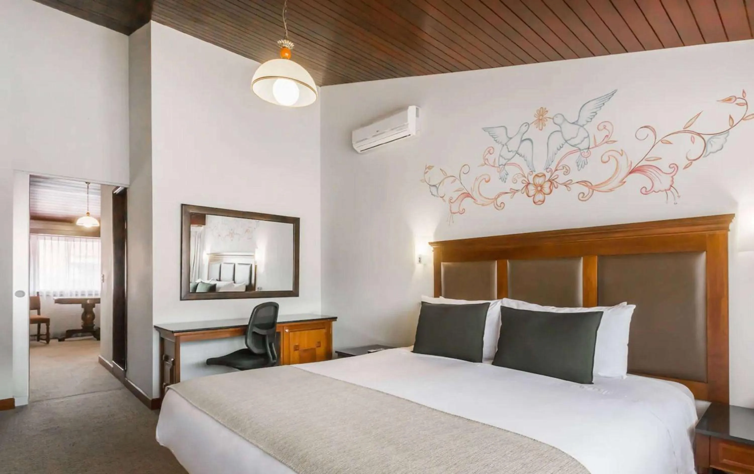 Photo of the whole room, Bed in Wyndham Costa del Sol Cusco