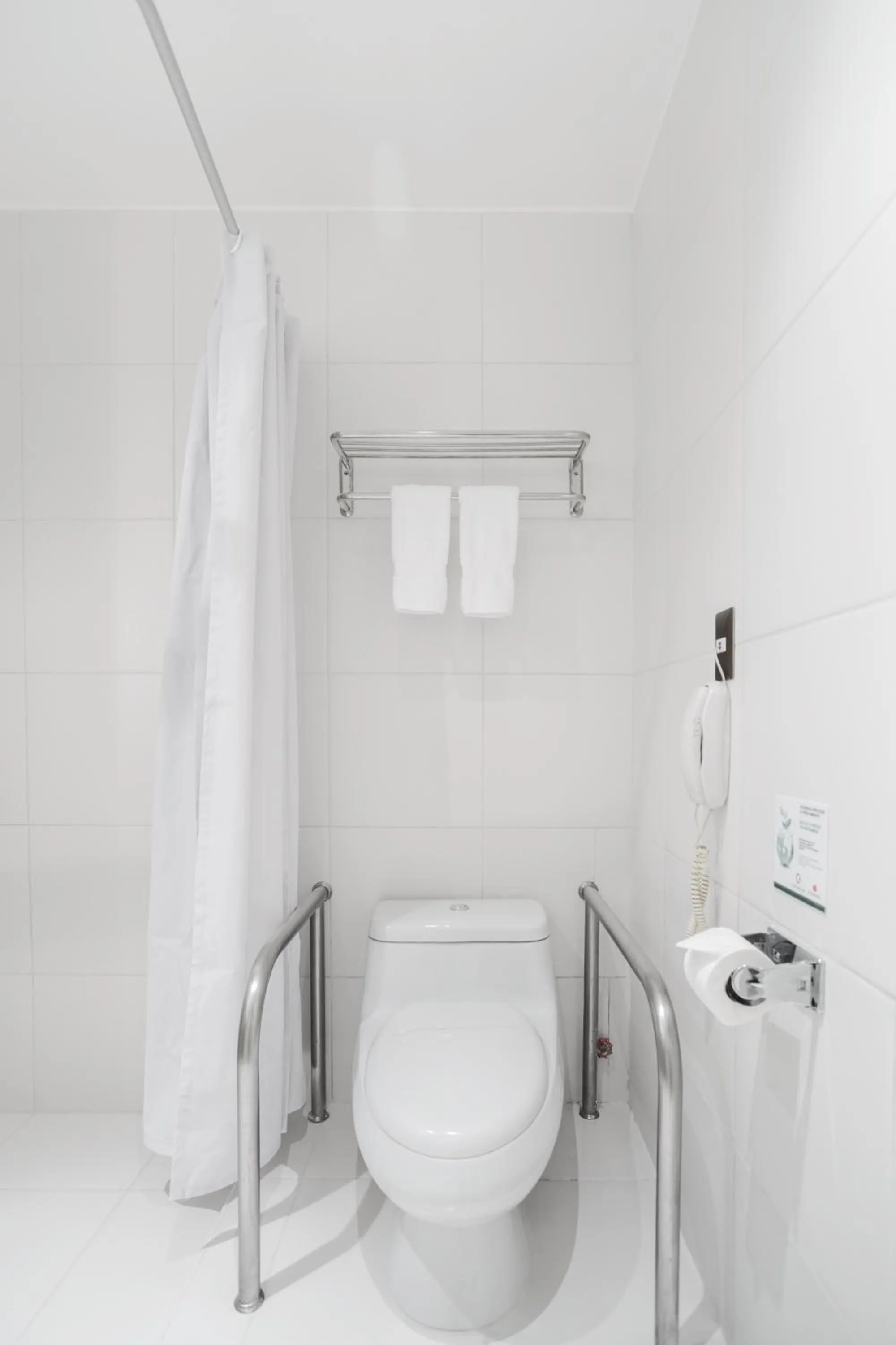 Bathroom in Wyndham Costa del Sol Cusco