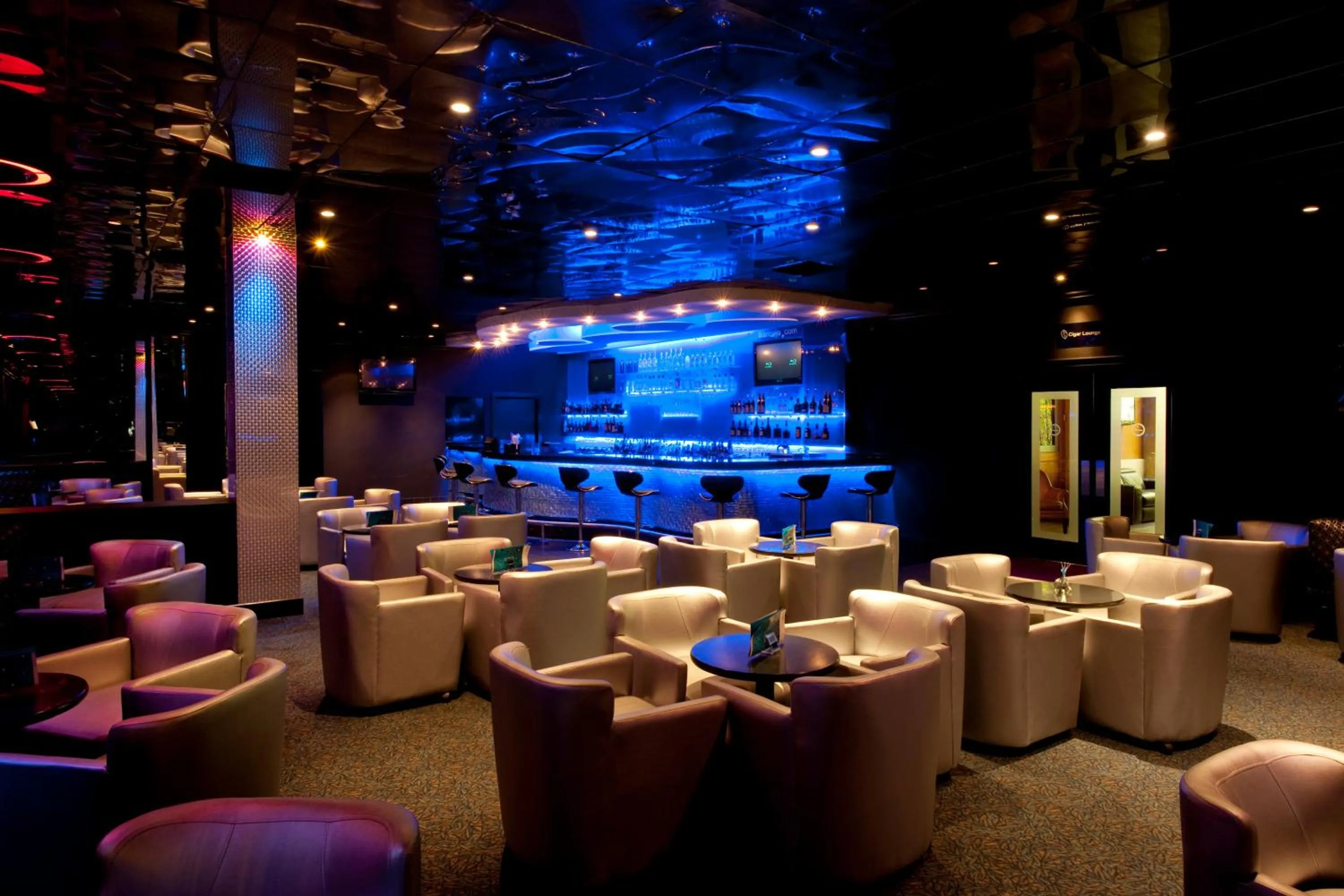 Lounge or bar in Barceló Santo Domingo