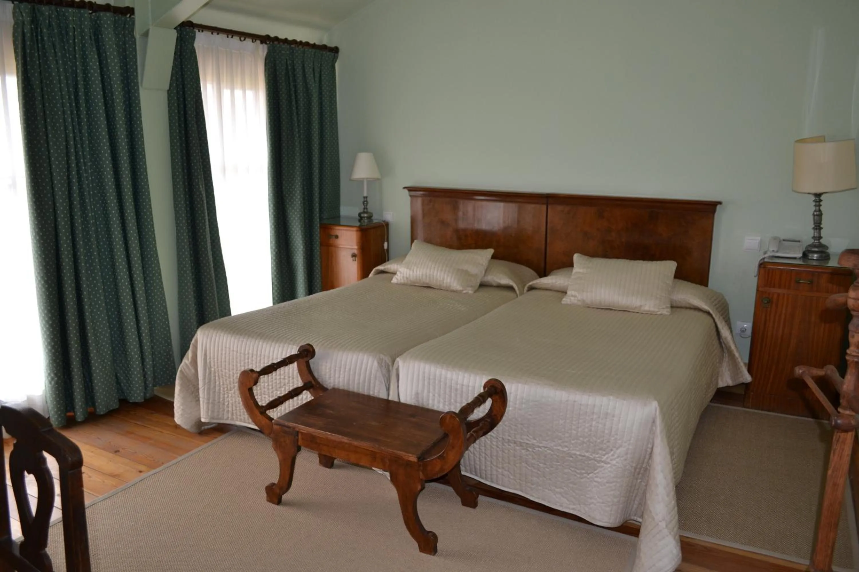 Photo of the whole room, Bed in La Posada Real del Pinar