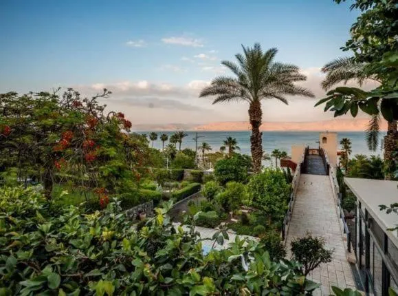 Garden view in The Scots Hotel