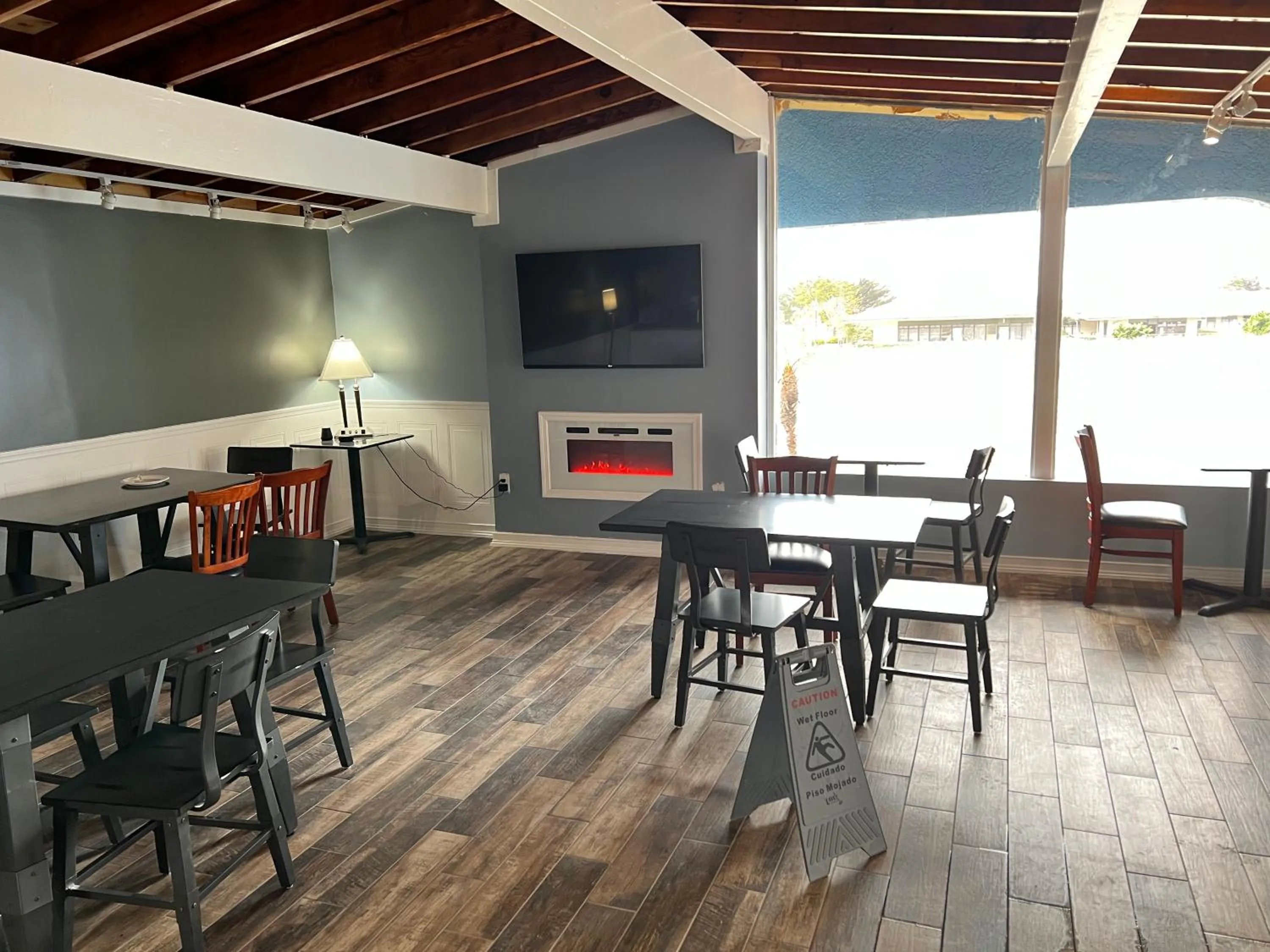 Breakfast in Pacific Coast Roadhouse - SureStay Collection by Best Western