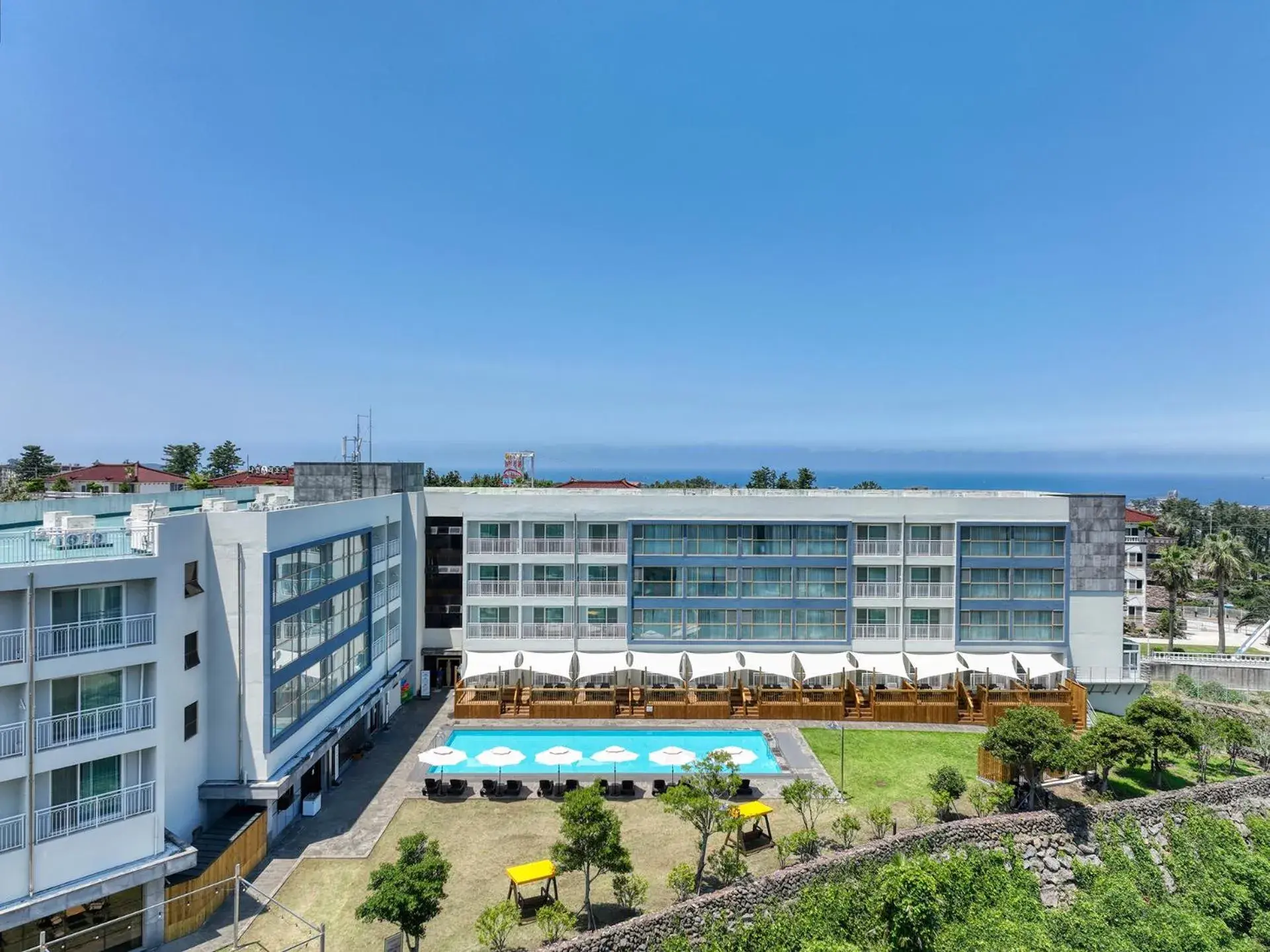 Property building in Shin Shin Hotel Jeju City Property building in Shin Shin Hotel Jeju City
