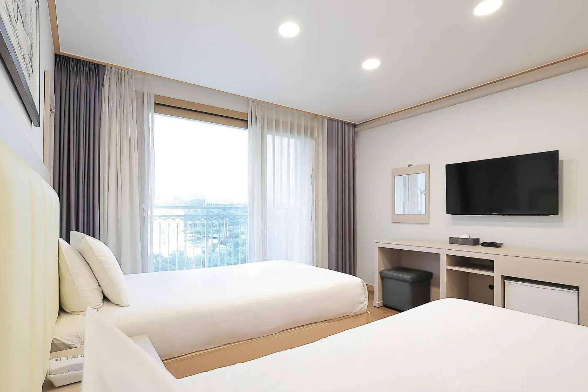 Twin Room in Shin Shin Hotel Jeju City Twin Room in Shin Shin Hotel Jeju City