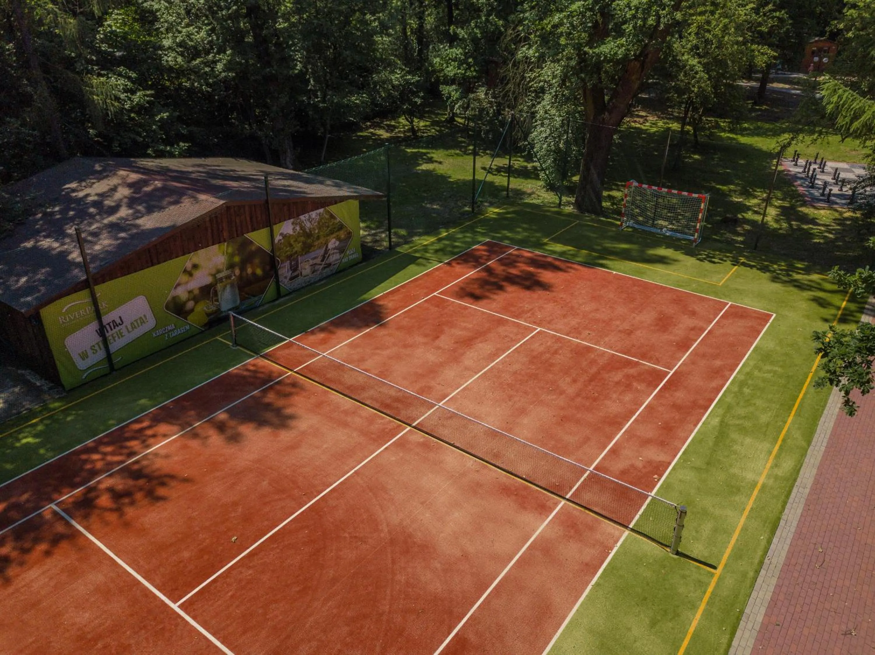 Tennis court in River Park Zator SPA RESORT