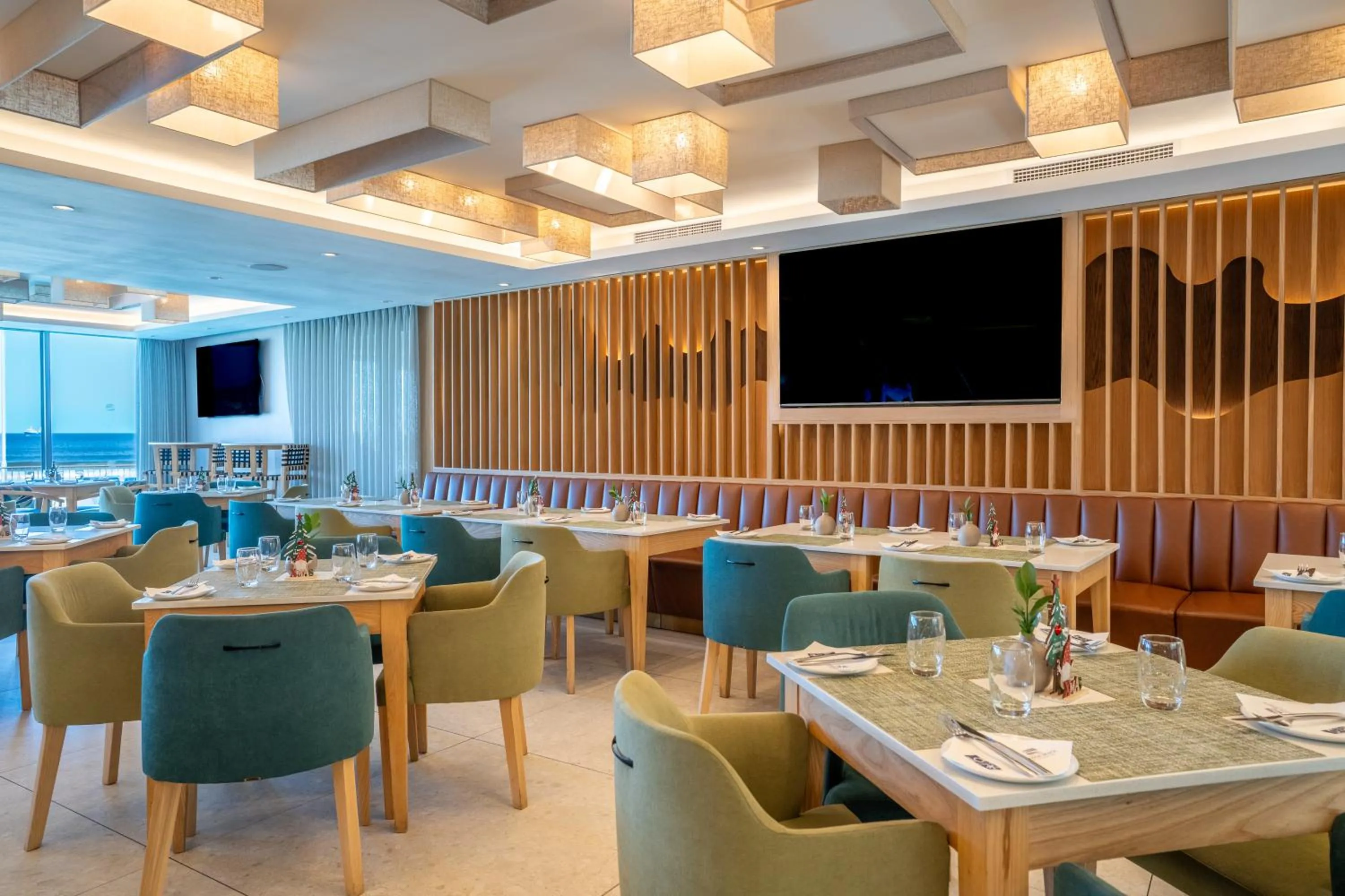 Lagoon Beach Hotel Apartments