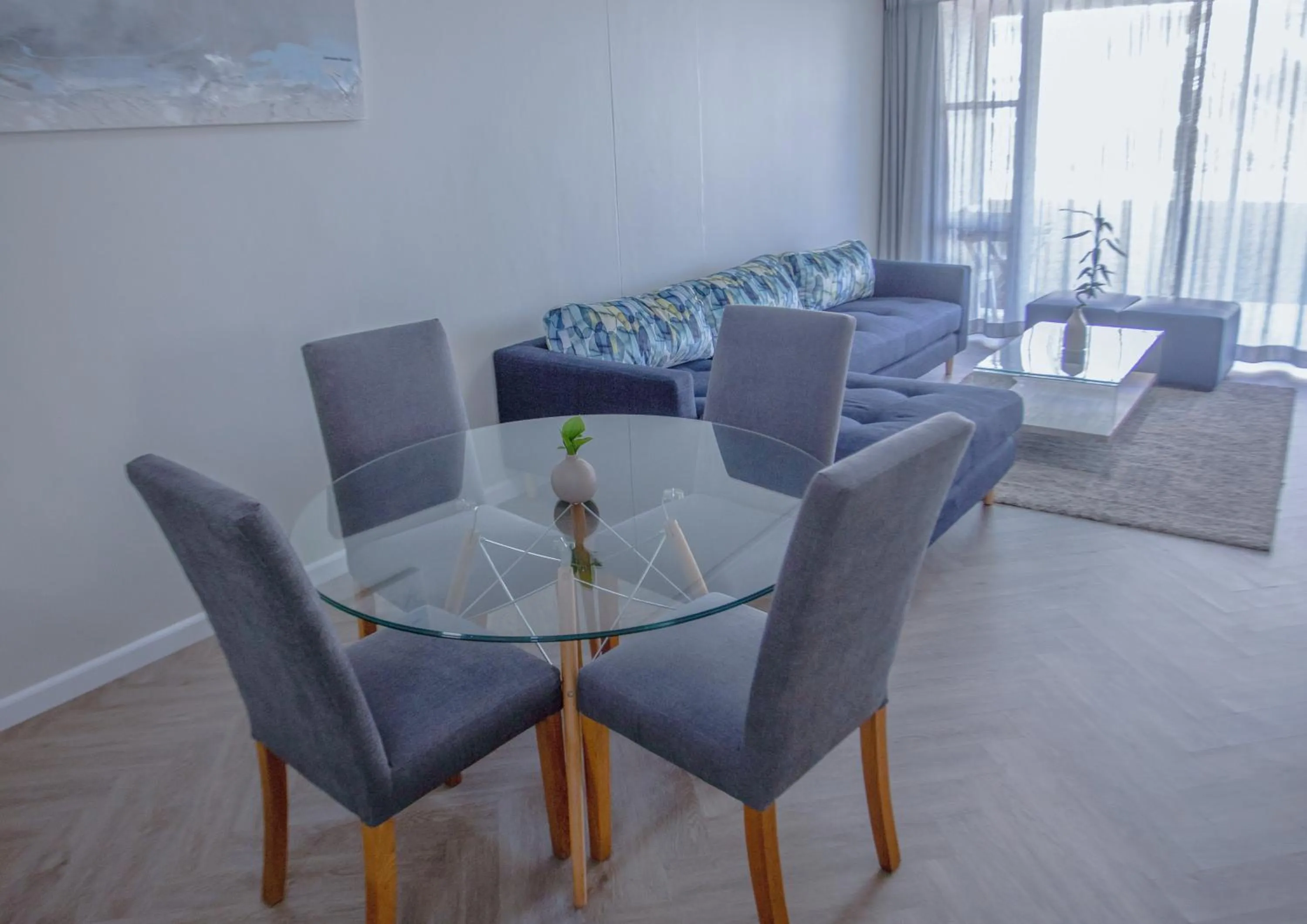 Dining area in Lagoon Beach Hotel Apartments