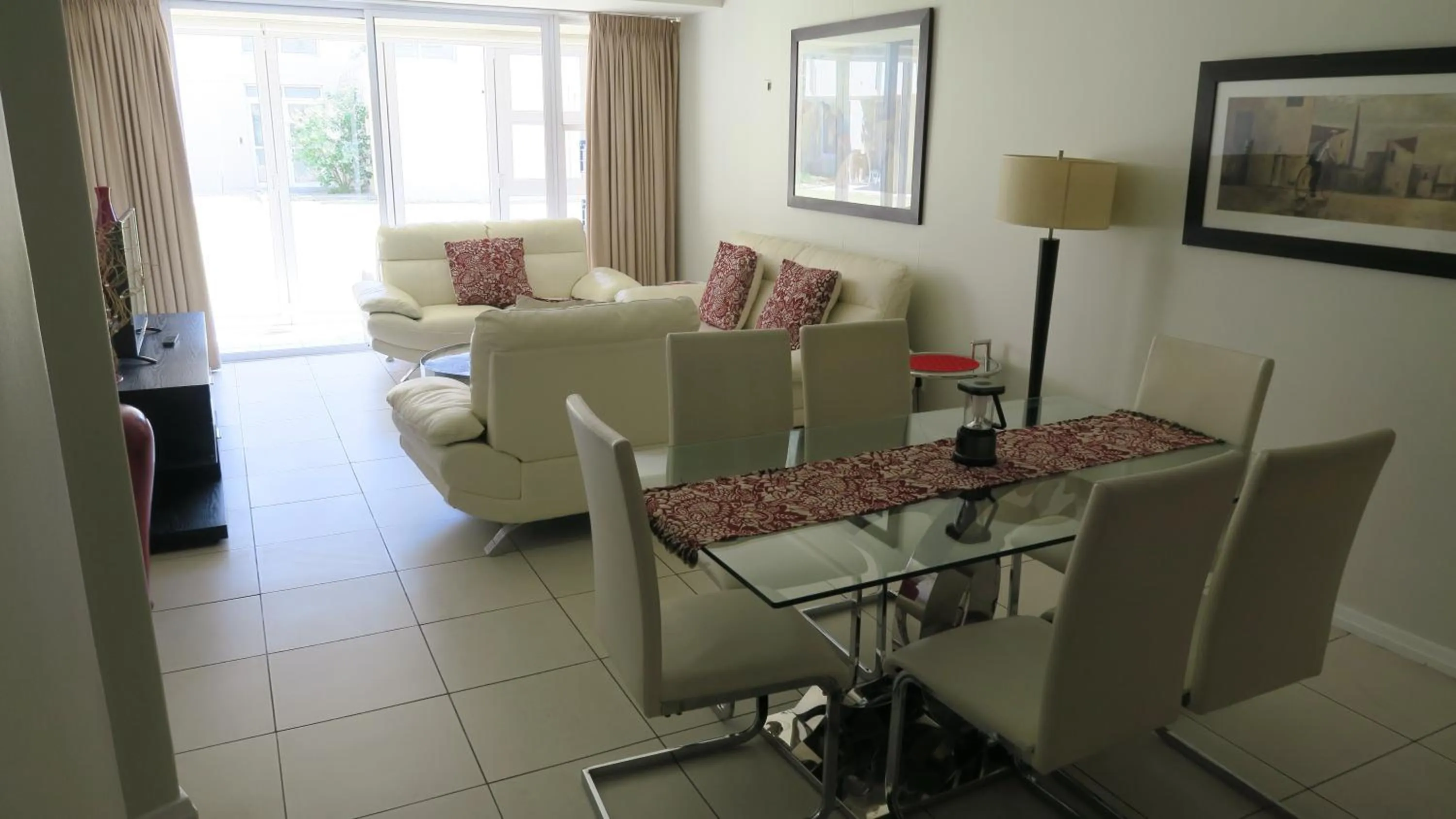 Lagoon Beach Hotel Apartments