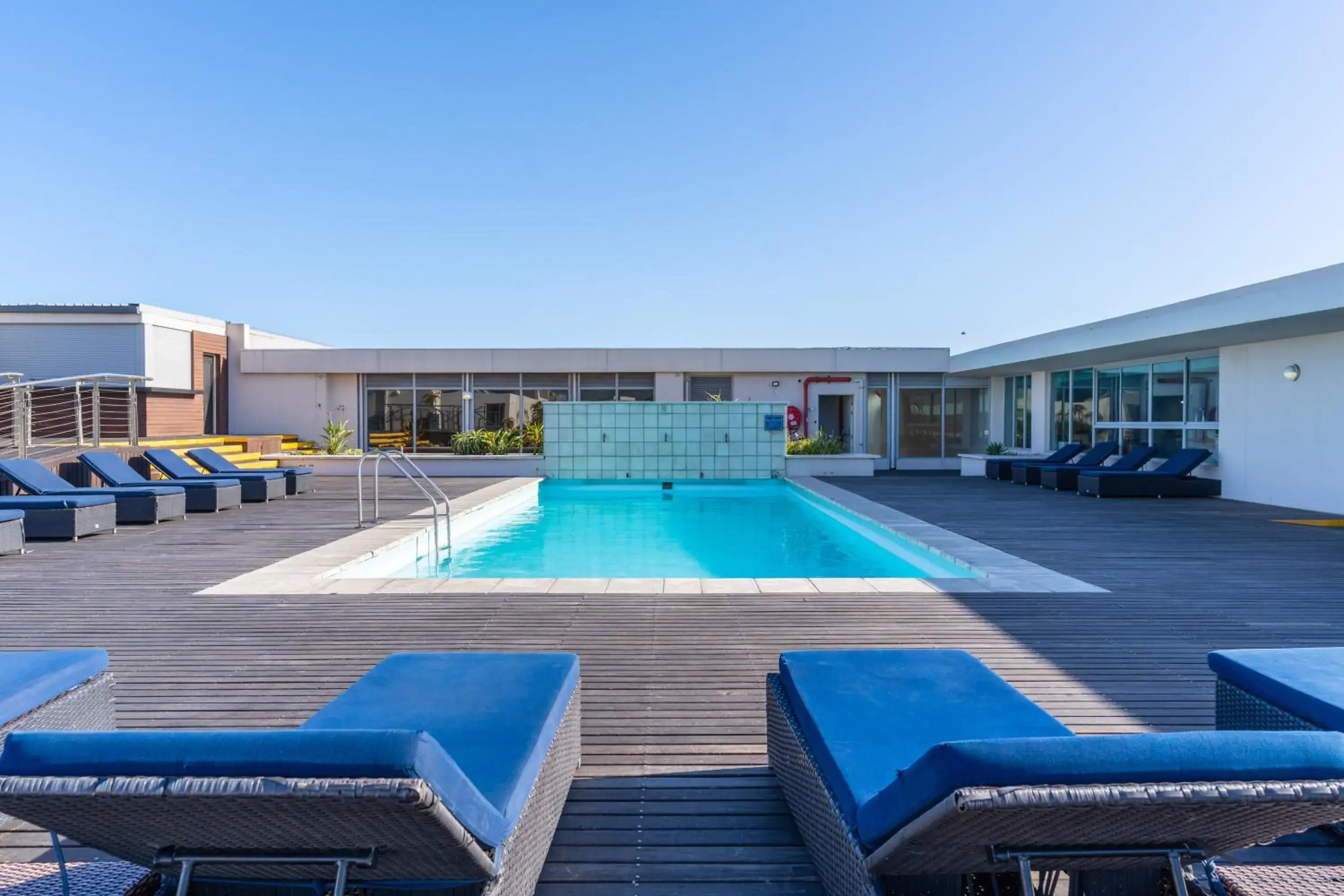 Swimming pool in Lagoon Beach Hotel Apartments Swimming pool in Lagoon Beach Hotel Apartments