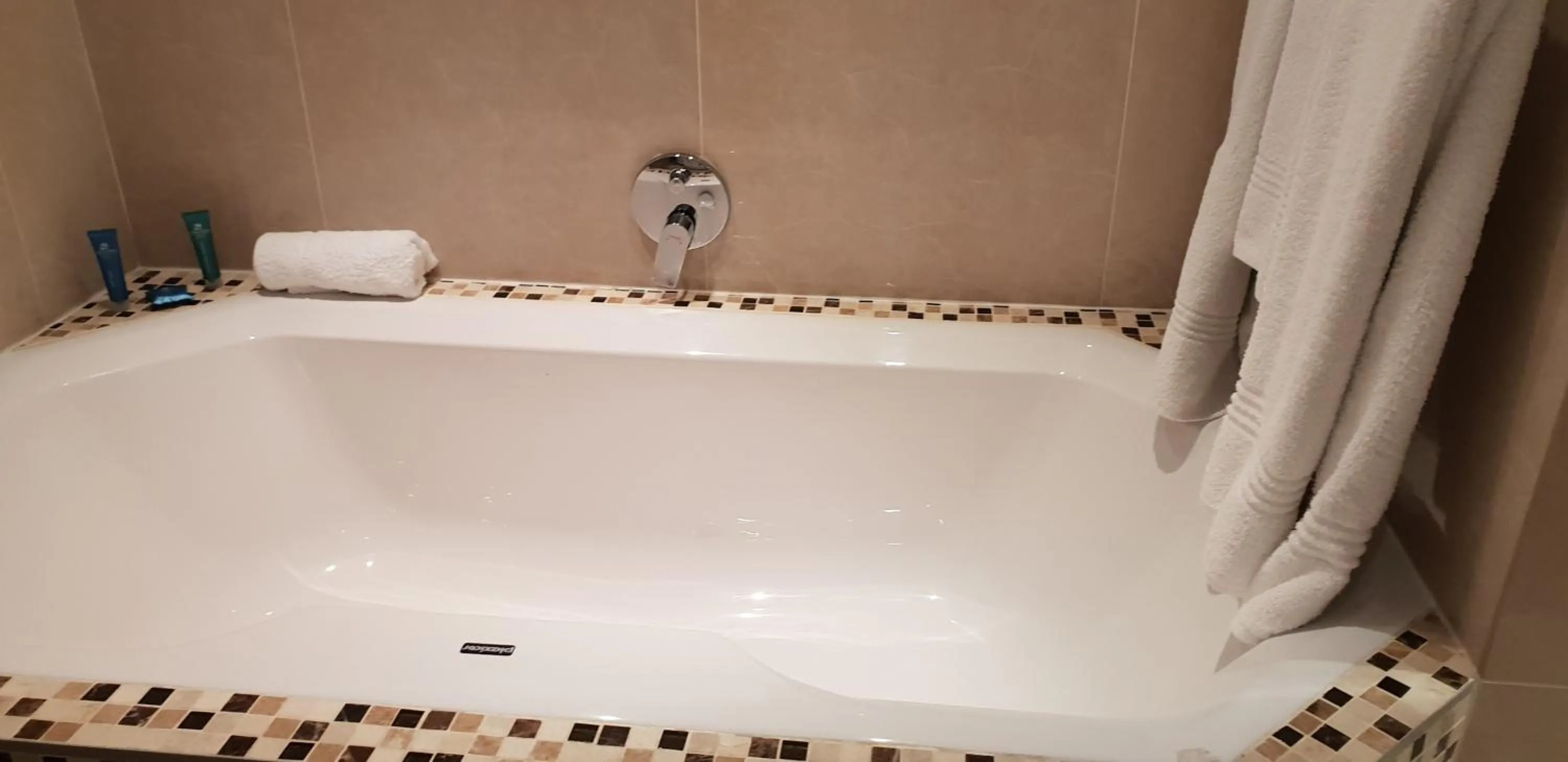 Bathroom in Lagoon Beach Hotel Apartments