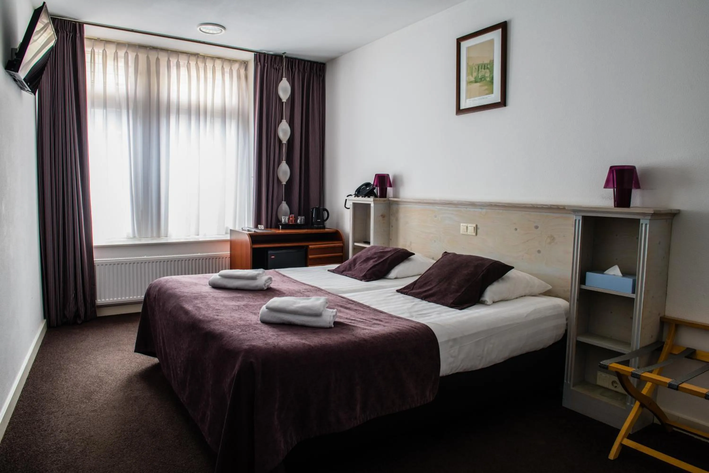 Photo of the whole room, Bed in Hotel de Gaaper