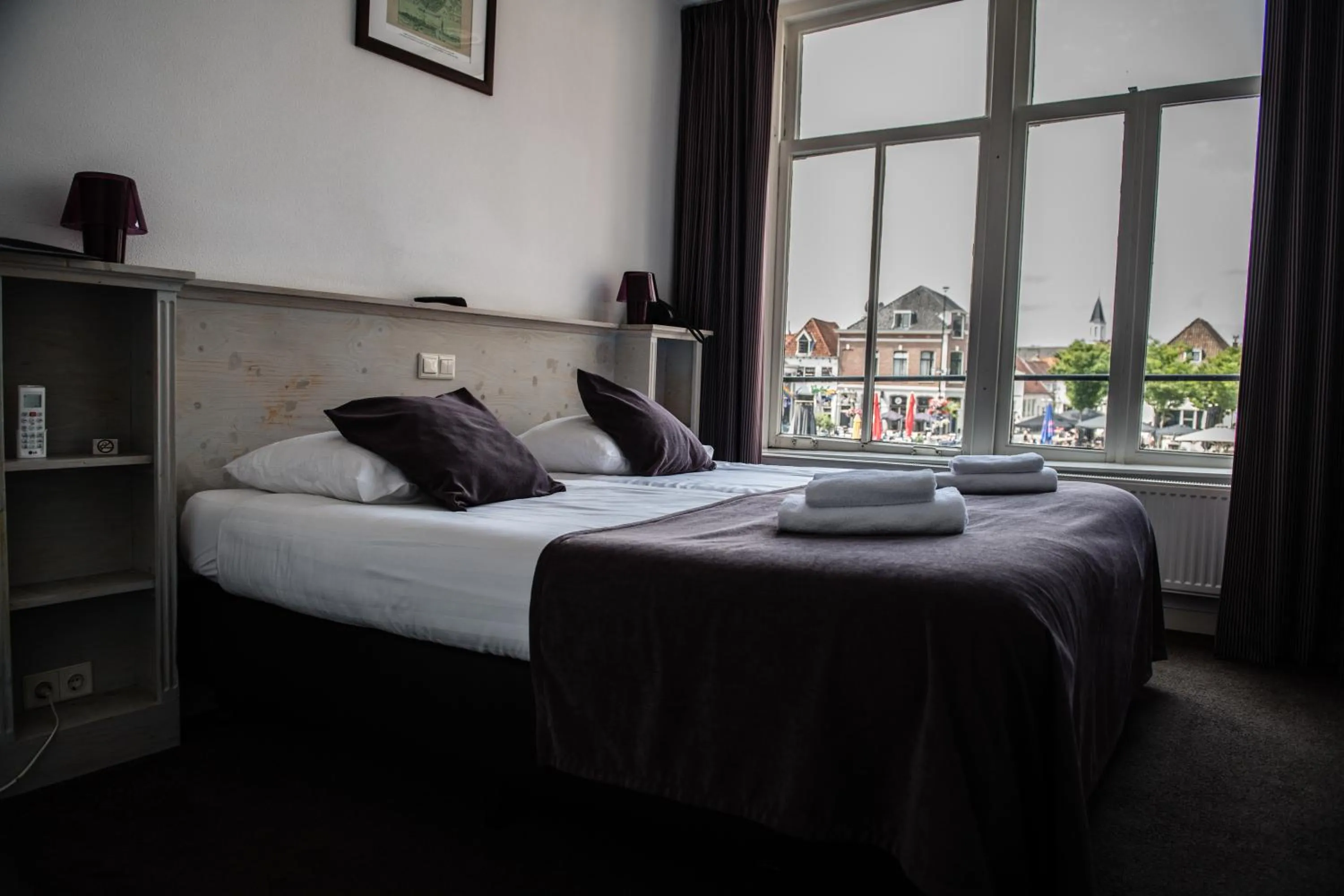 Photo of the whole room, Bed in Hotel de Gaaper