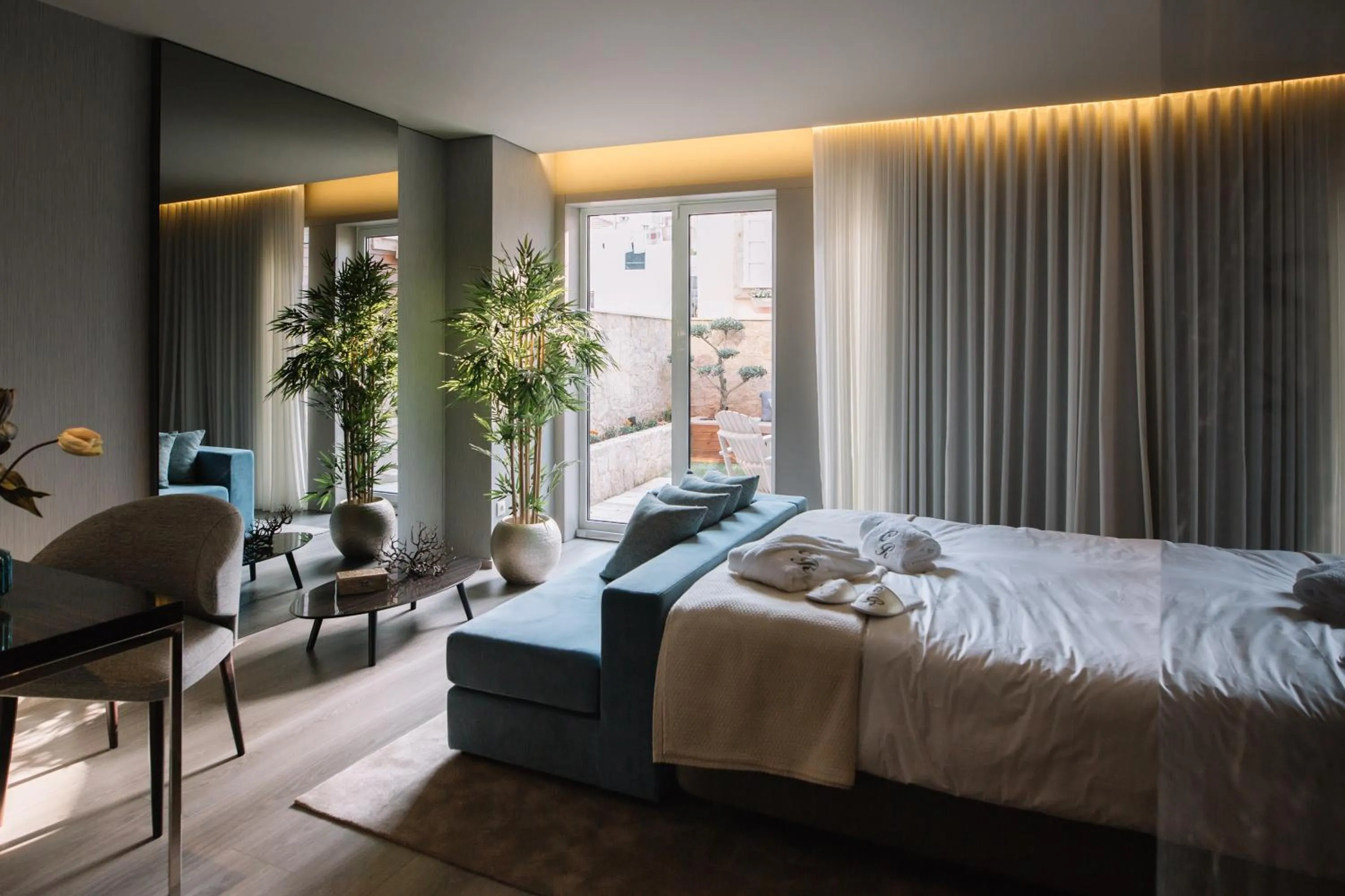 Photo of the whole room, Bed in Casa do Rio charm suites