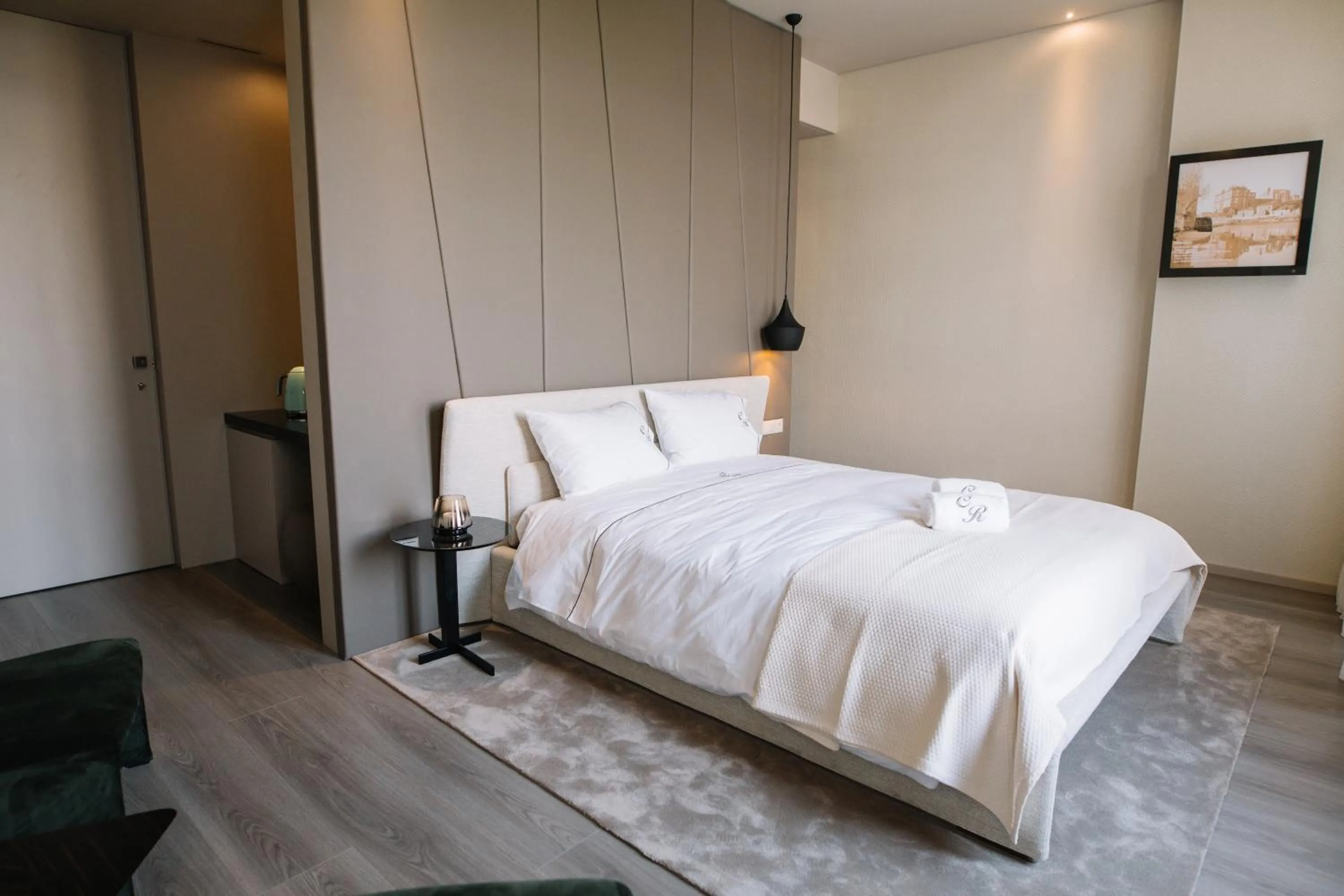 Photo of the whole room, Bed in Casa do Rio charm suites