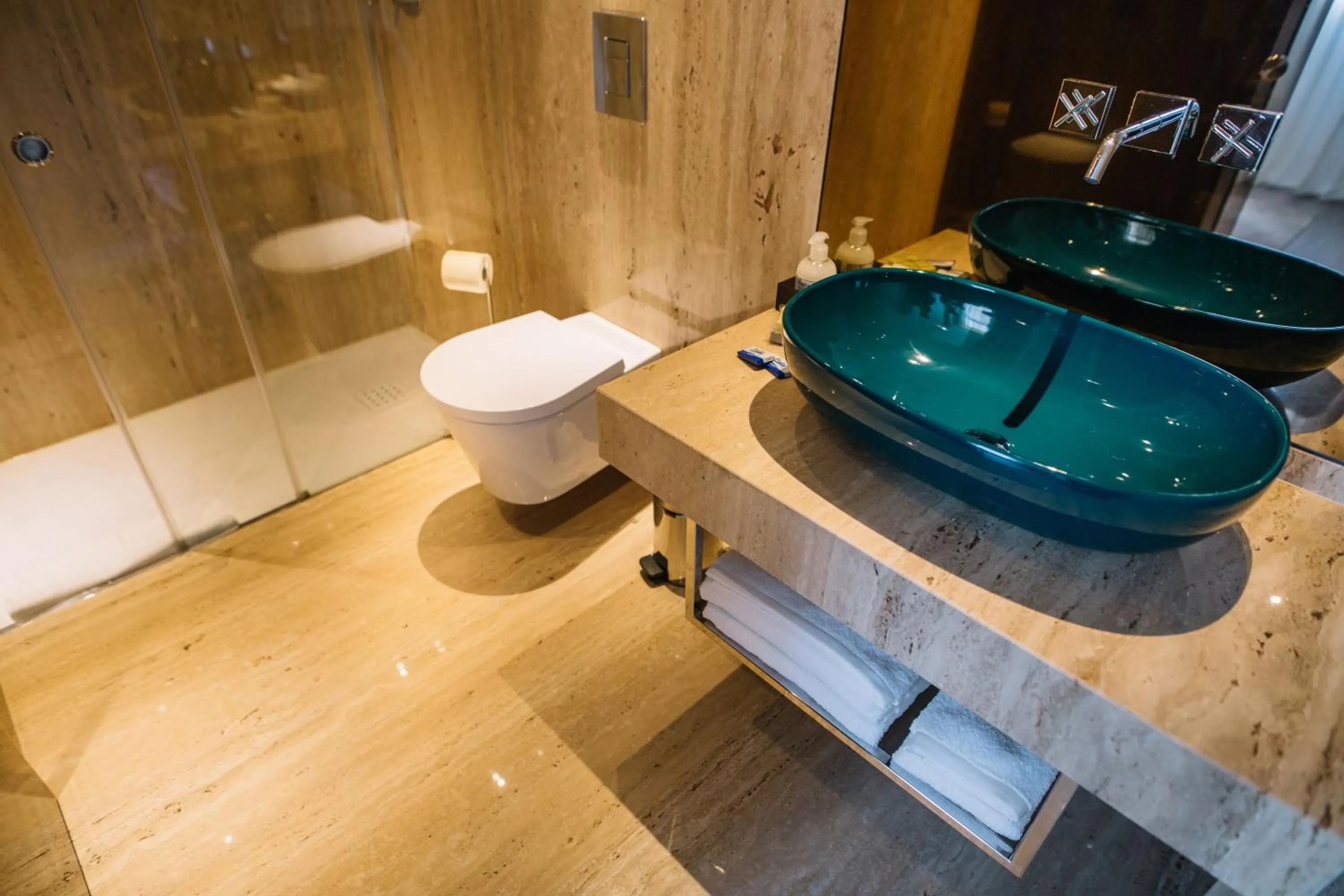 Shower in Casa do Rio charm suites