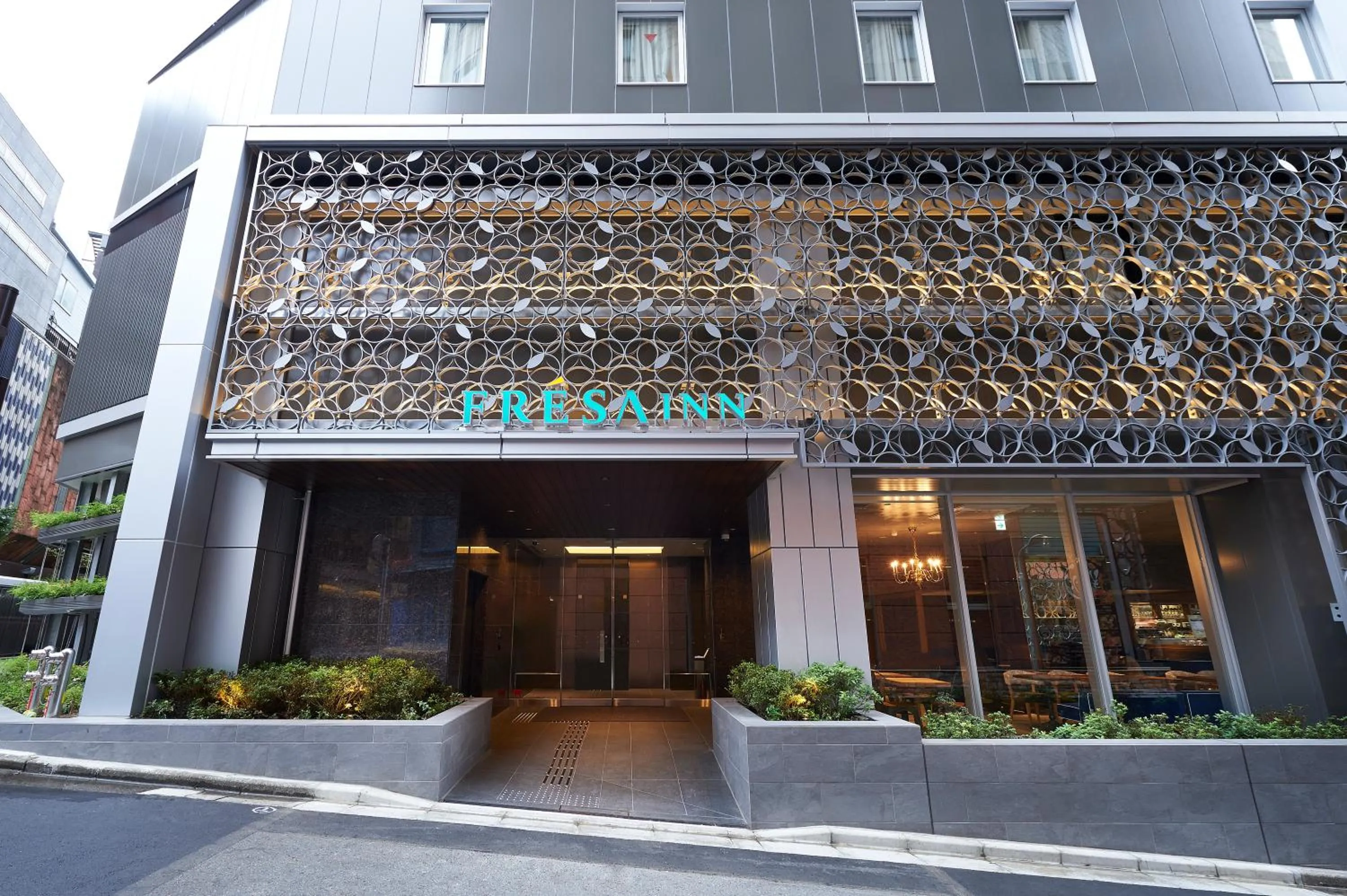 Facade/entrance in Sotetsu Fresa Inn Tokyo Roppongi
