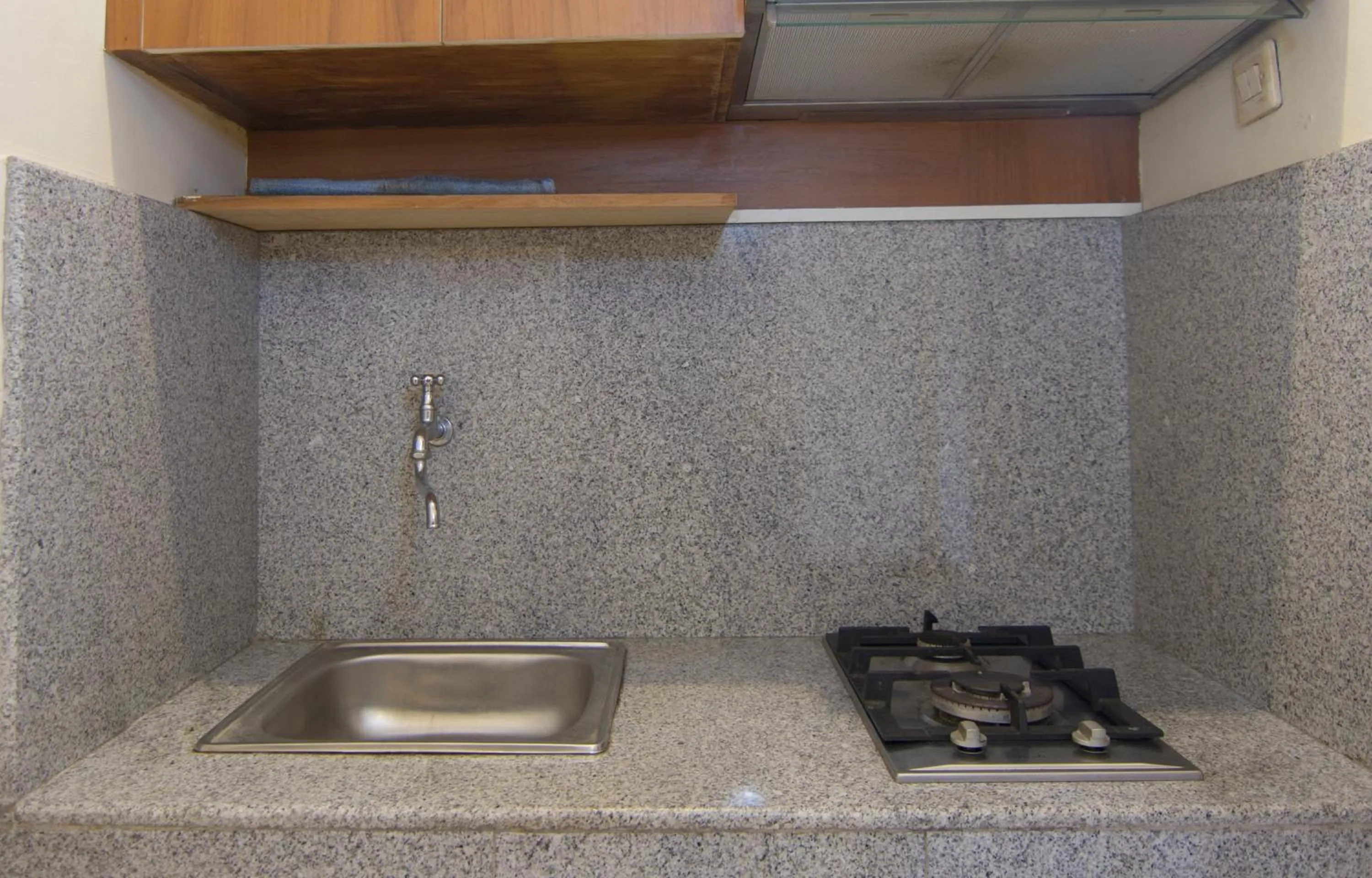 Kitchen or kitchenette in Pondok Nuri Homestay