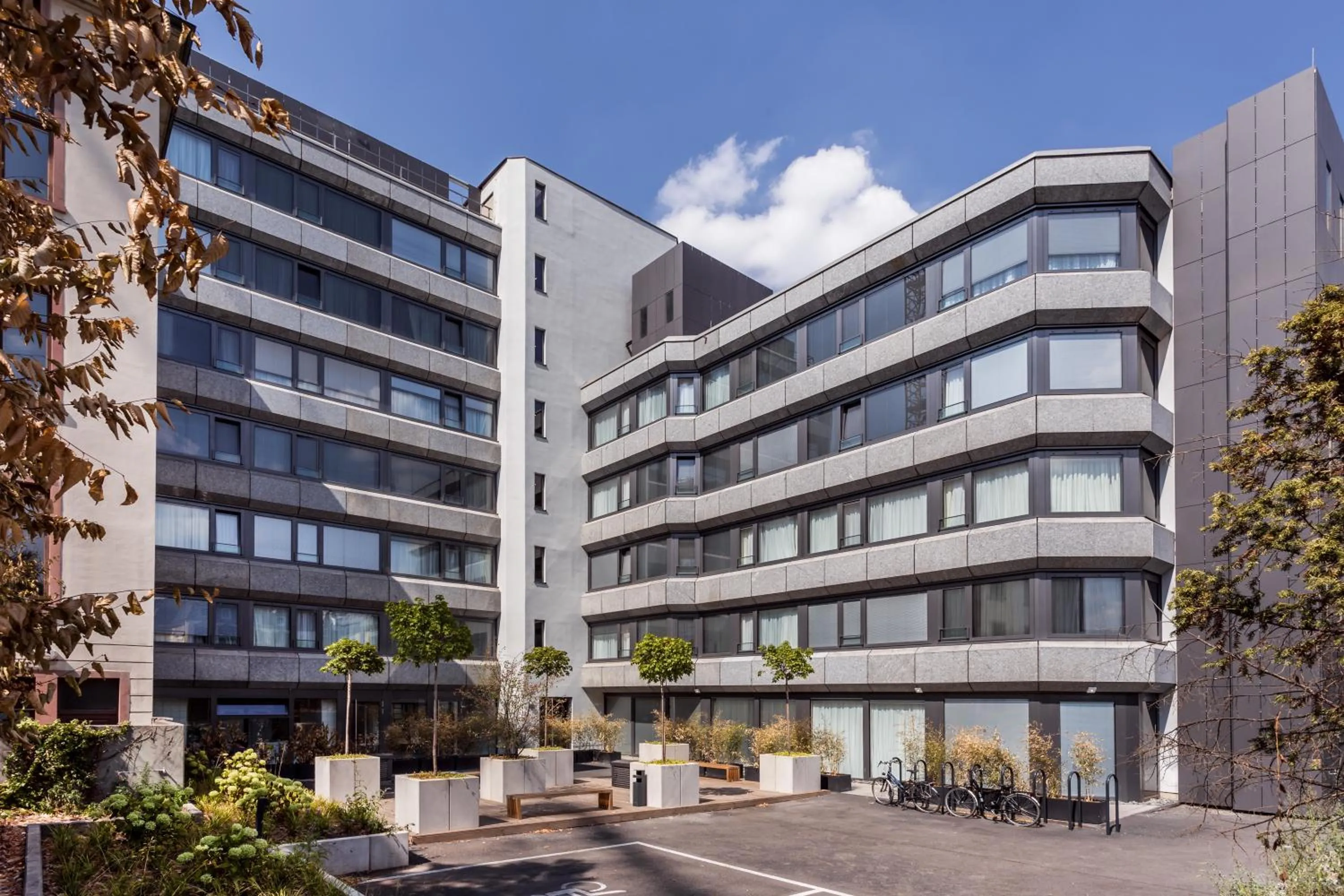 Property building in Skyreach BizzStay - Wohnen am Main