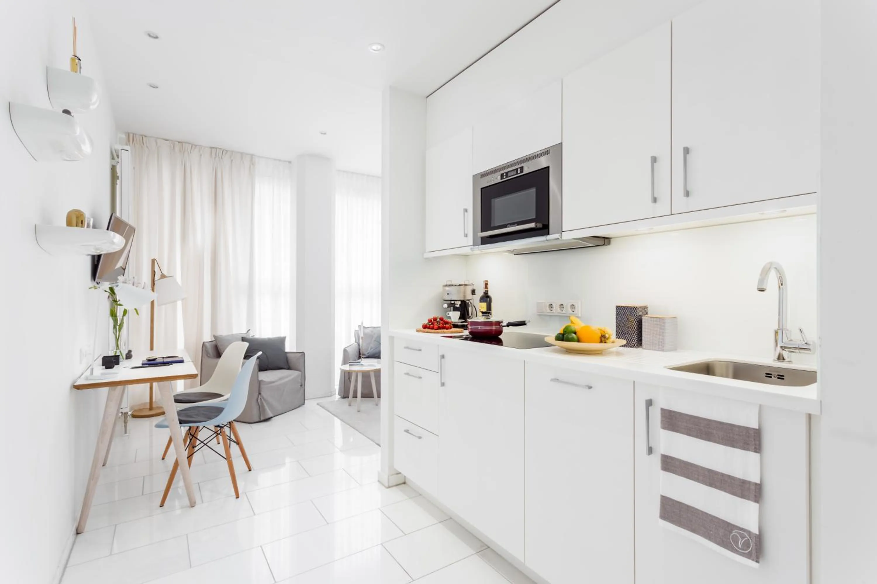 Kitchen or kitchenette in Skyreach BizzStay - Wohnen am Main