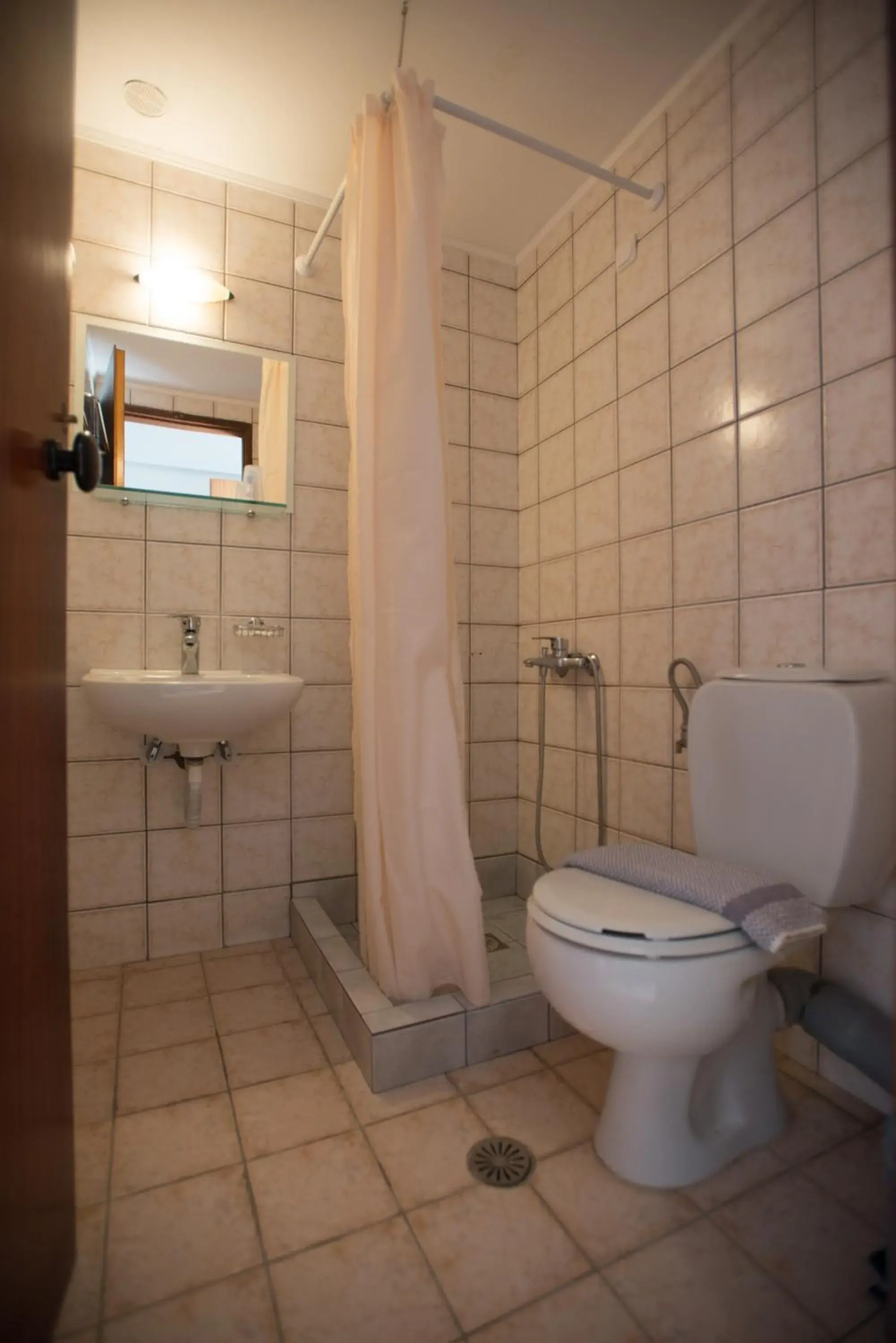 Bathroom in Fragiskos Hotel Bathroom in Fragiskos Hotel