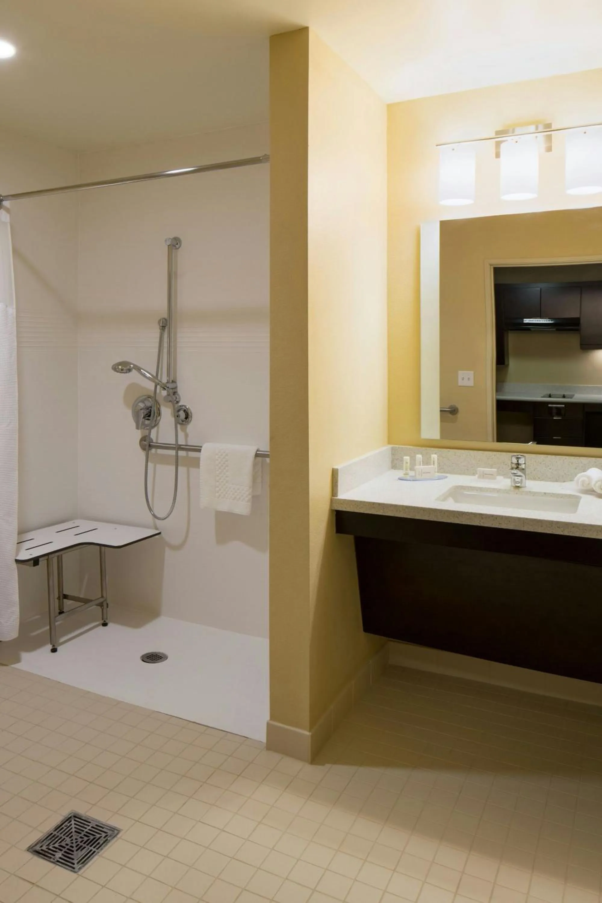 Bathroom in TownePlace Suites by Marriott Austin Round Rock