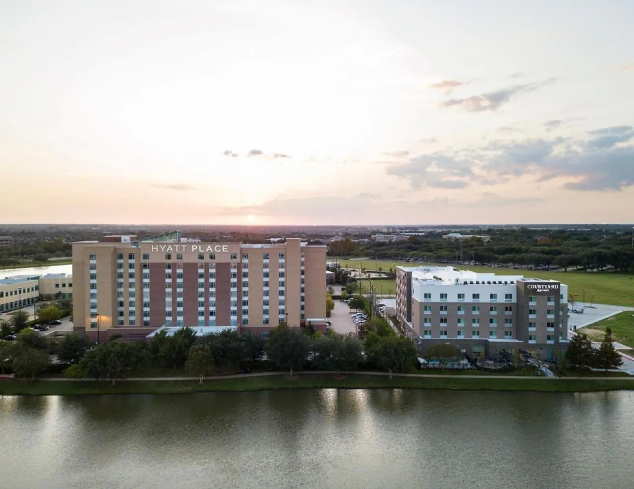Property building in Courtyard by Marriott Houston Sugar Land/Lake Pointe