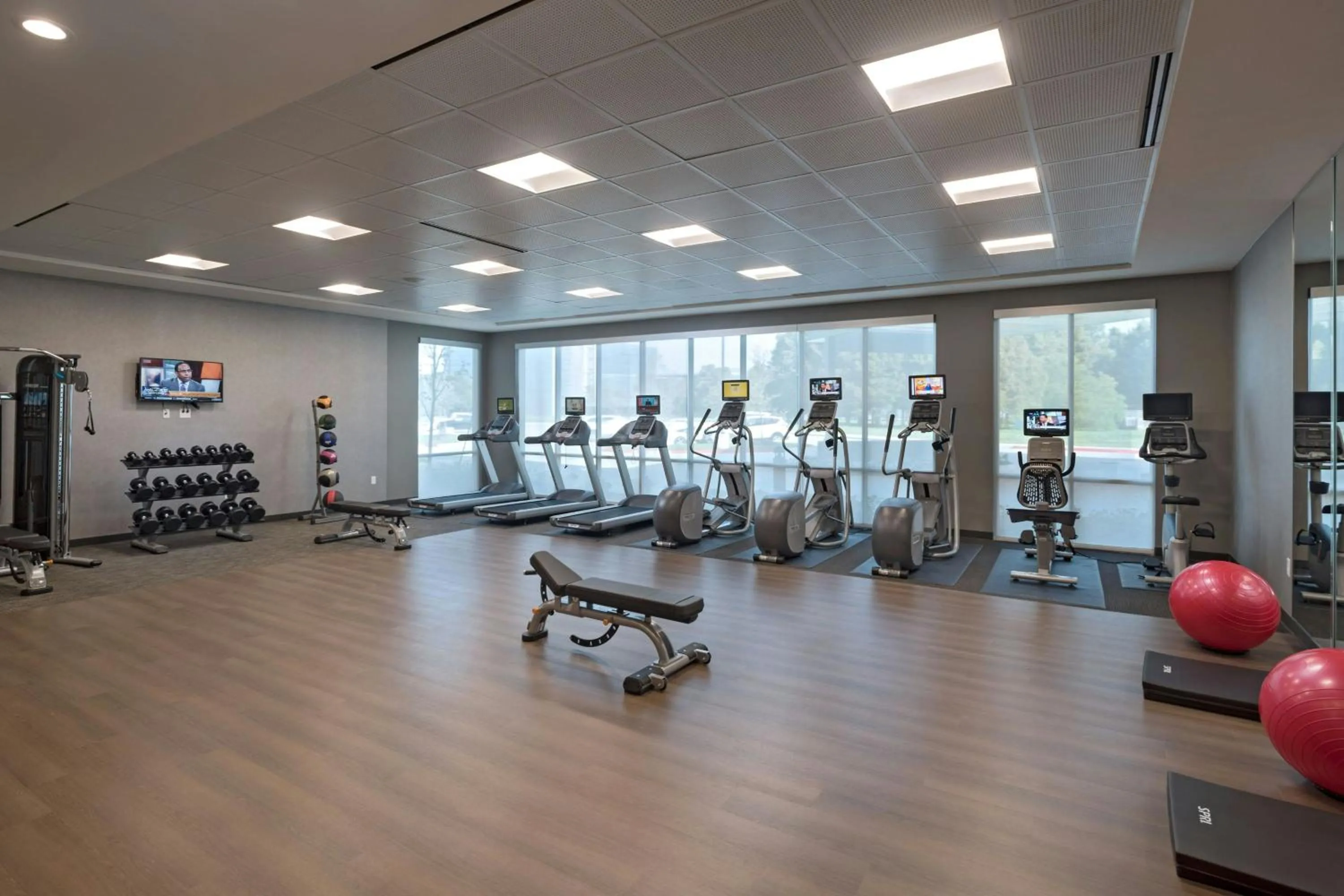 Fitness centre/facilities in Courtyard by Marriott Houston Sugar Land/Lake Pointe