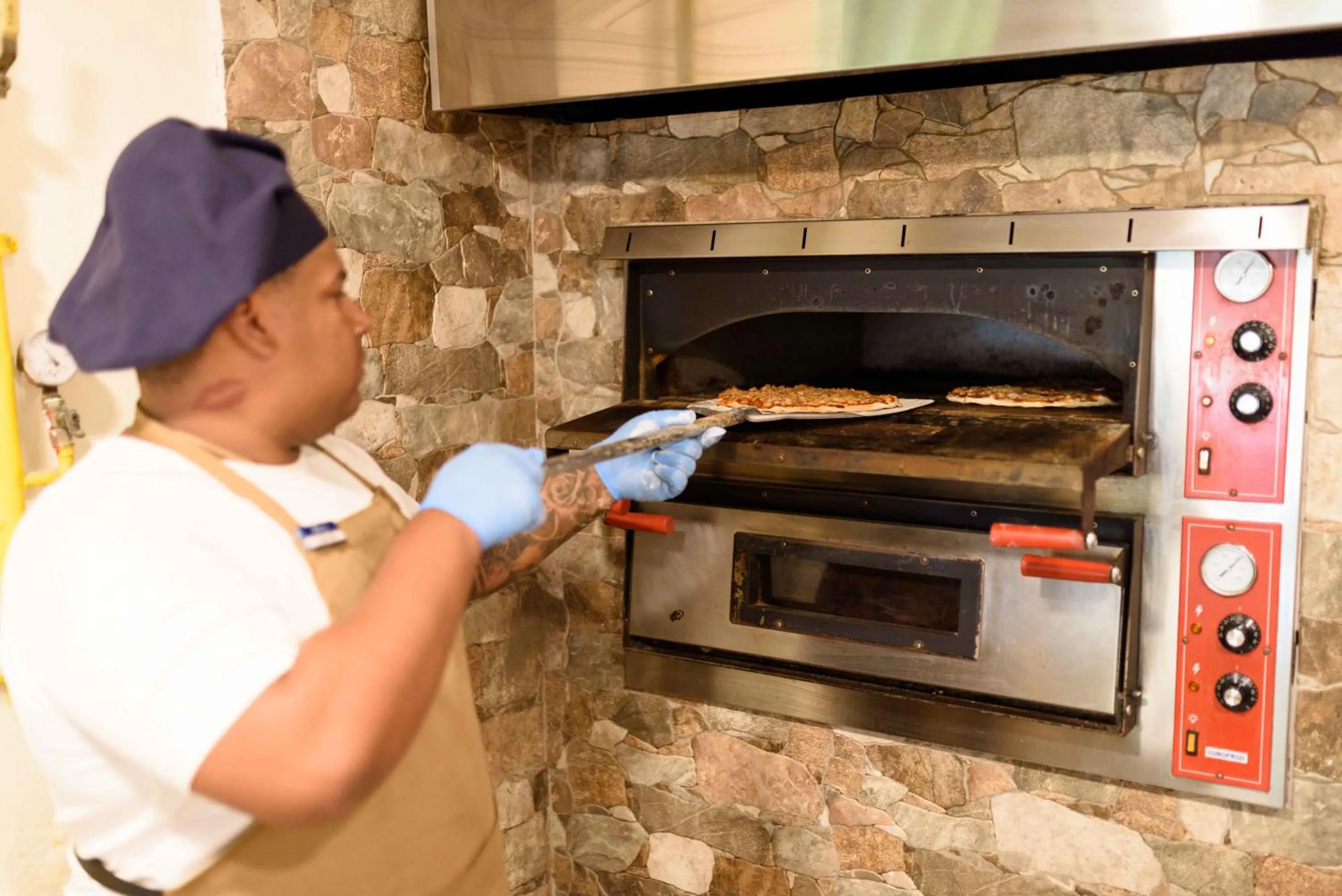 Restaurant/places to eat in Ohtels Vil·la Romana