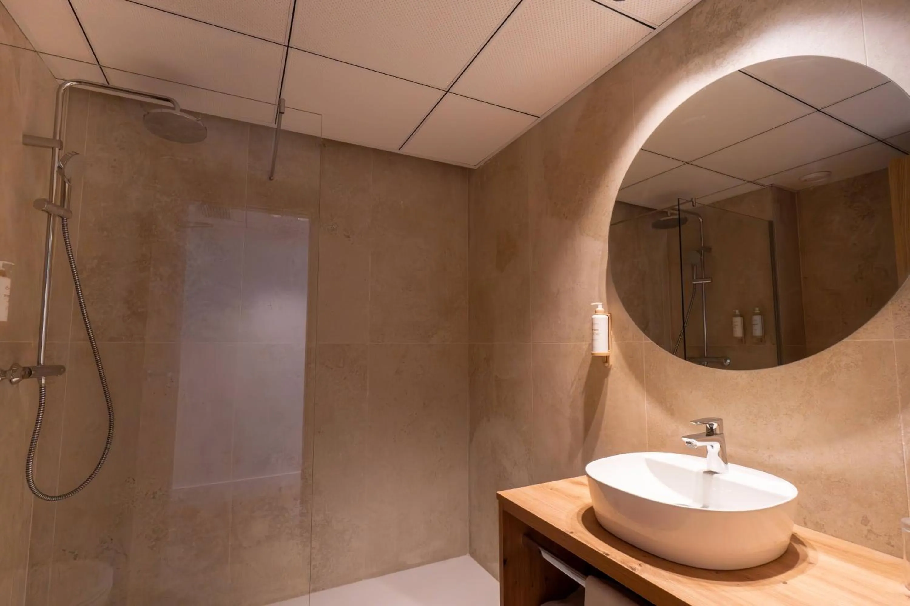 Bathroom in Ohtels Vil·la Romana