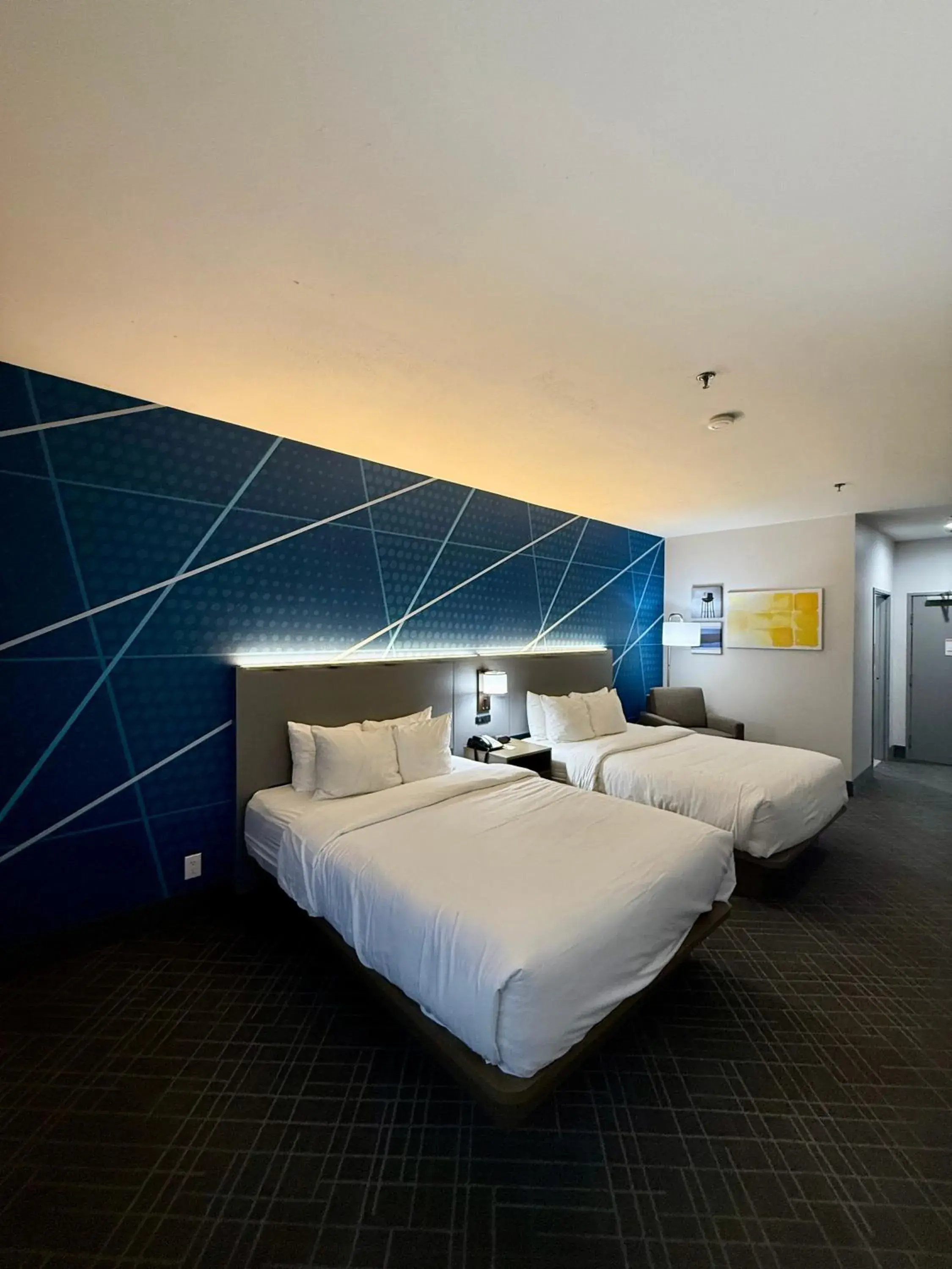 Bed in Comfort Inn & Suites Love Field-Dallas Market Center Bed in Comfort Inn & Suites Love Field-Dallas Market Center