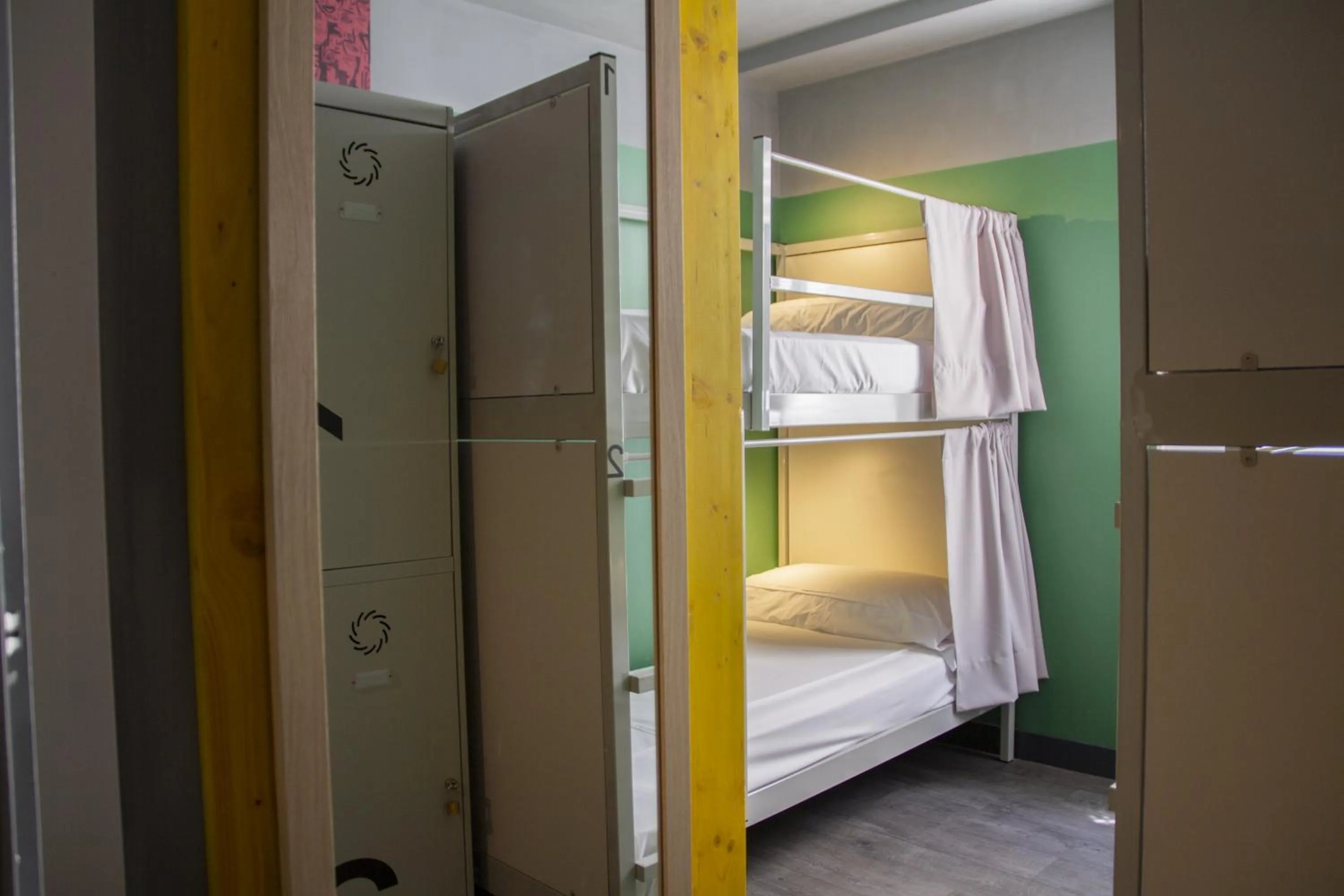 Photo of the whole room, Bed in Youth Hostel Center Valencia