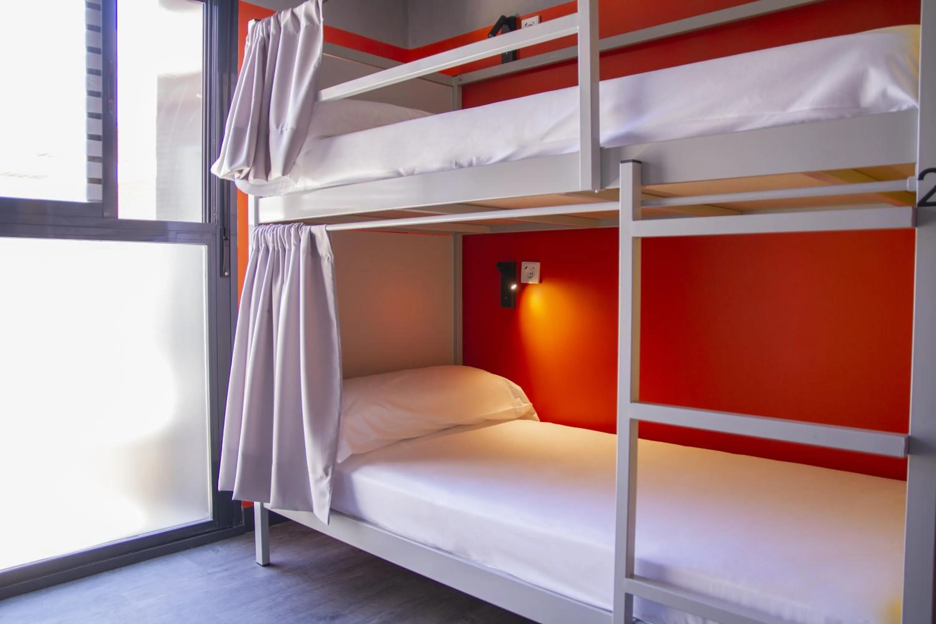 Photo of the whole room, Bed in Youth Hostel Center Valencia