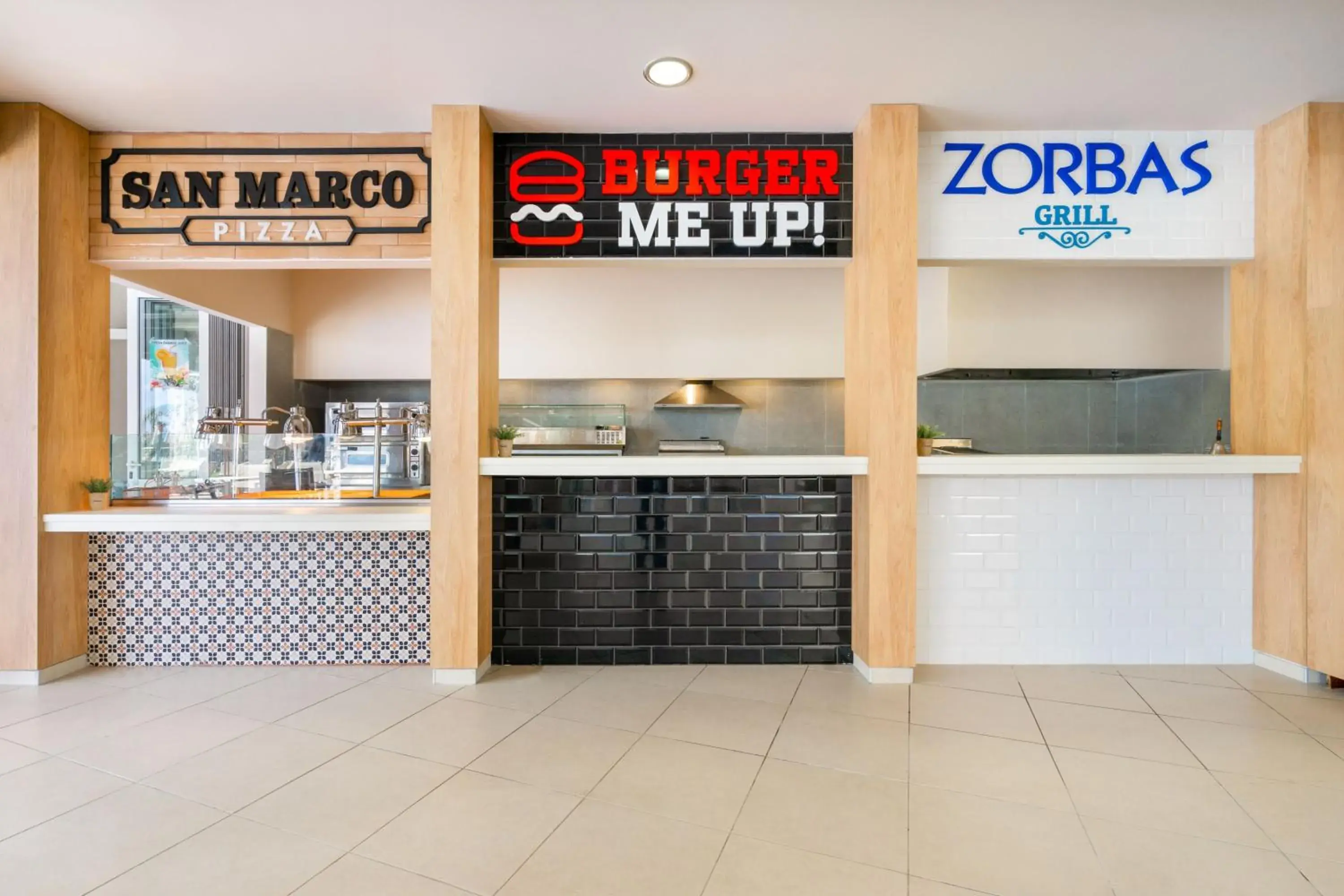 Restaurant/places to eat in Venezia Resort Hotel & Spa Restaurant/places to eat in Venezia Resort Hotel & Spa