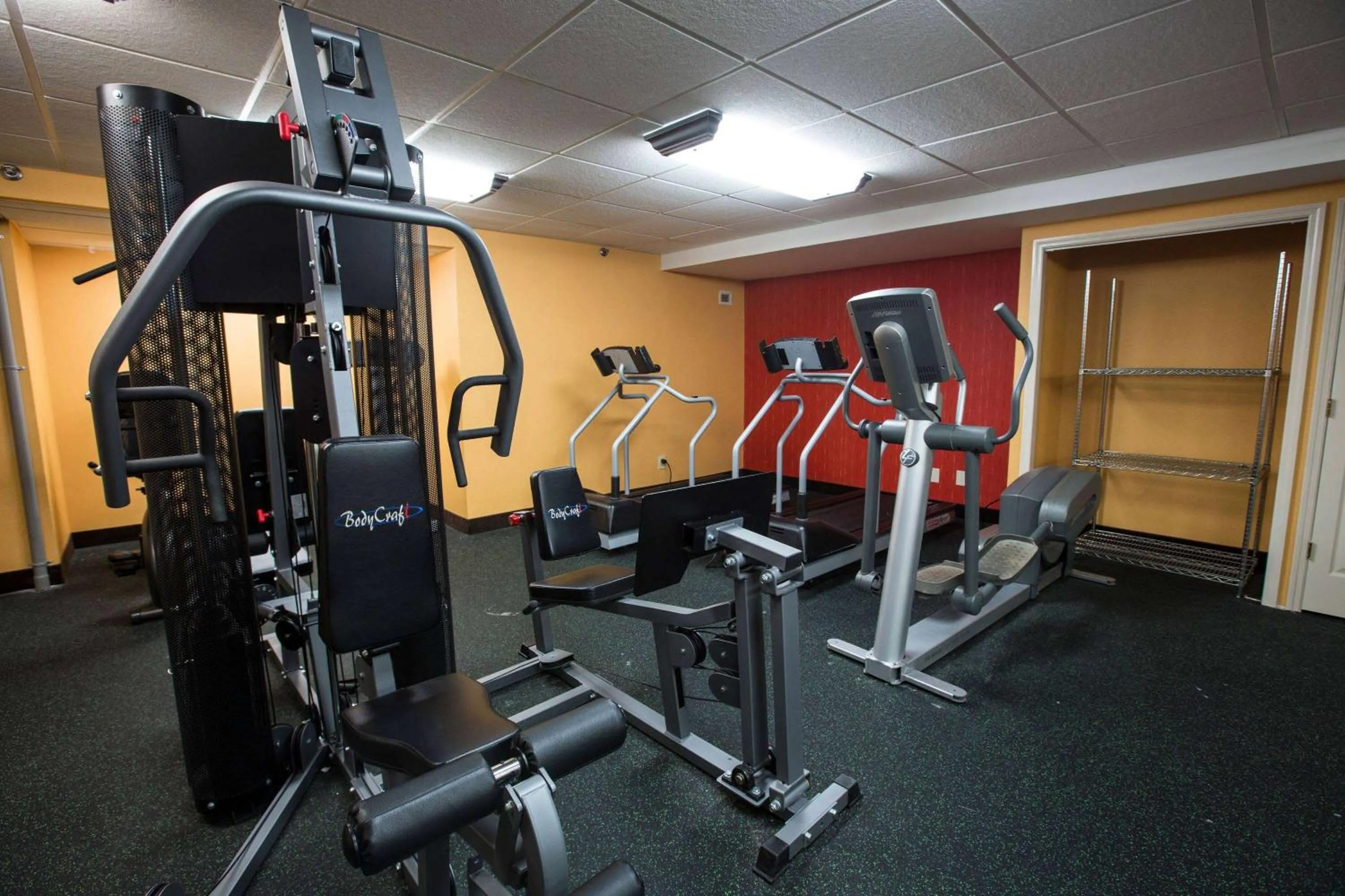 Fitness centre/facilities in Travelodge by Wyndham Absecon Atlantic City