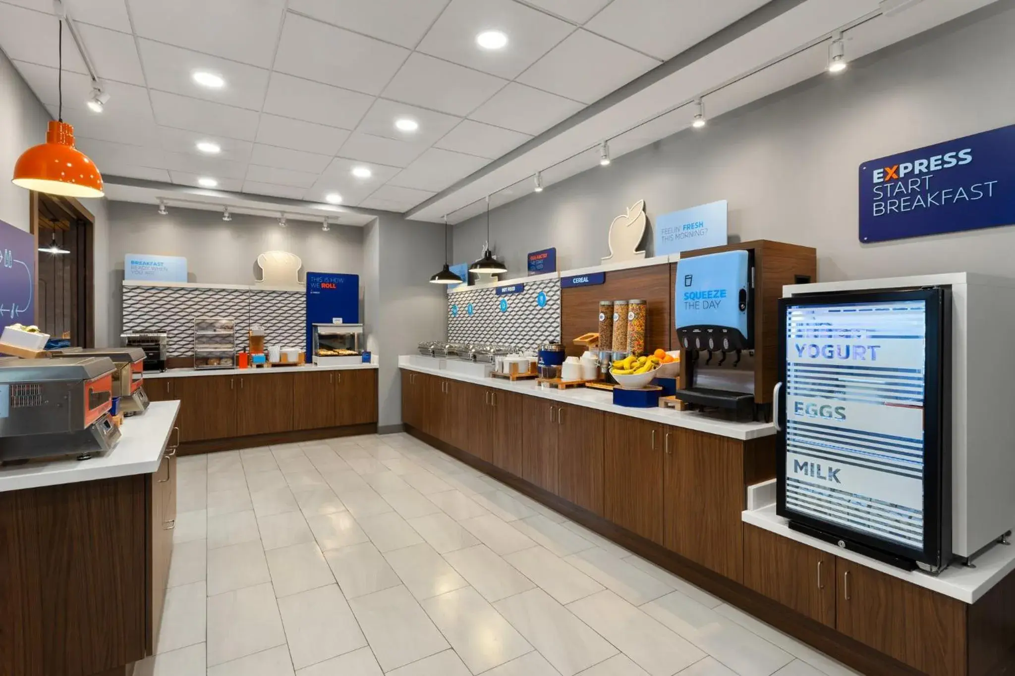 Breakfast in Holiday Inn Express Atlanta Airport - North by IHG Breakfast in Holiday Inn Express Atlanta Airport - North by IHG