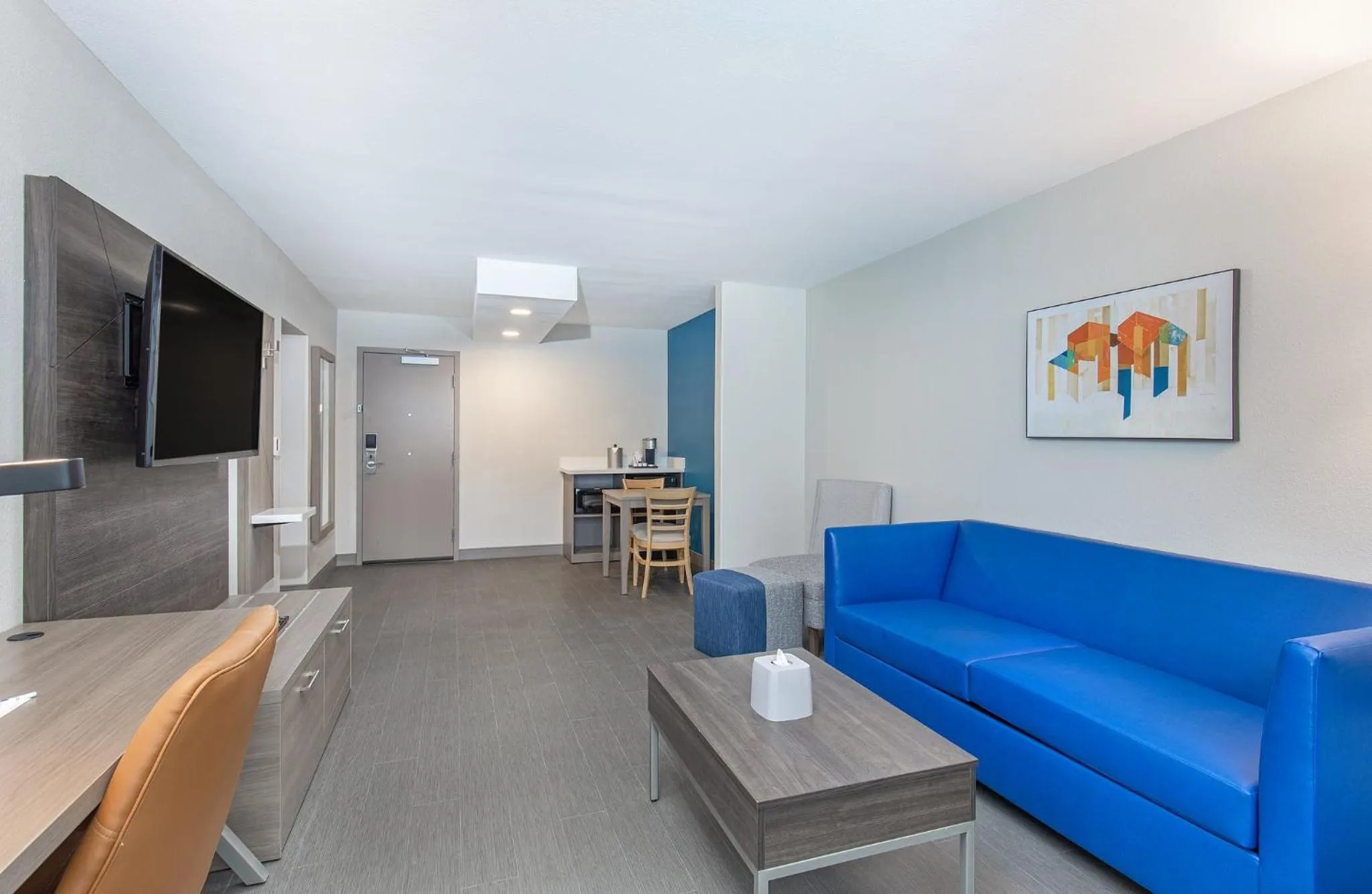 Photo of the whole room in Holiday Inn Express Atlanta Airport - North by IHG