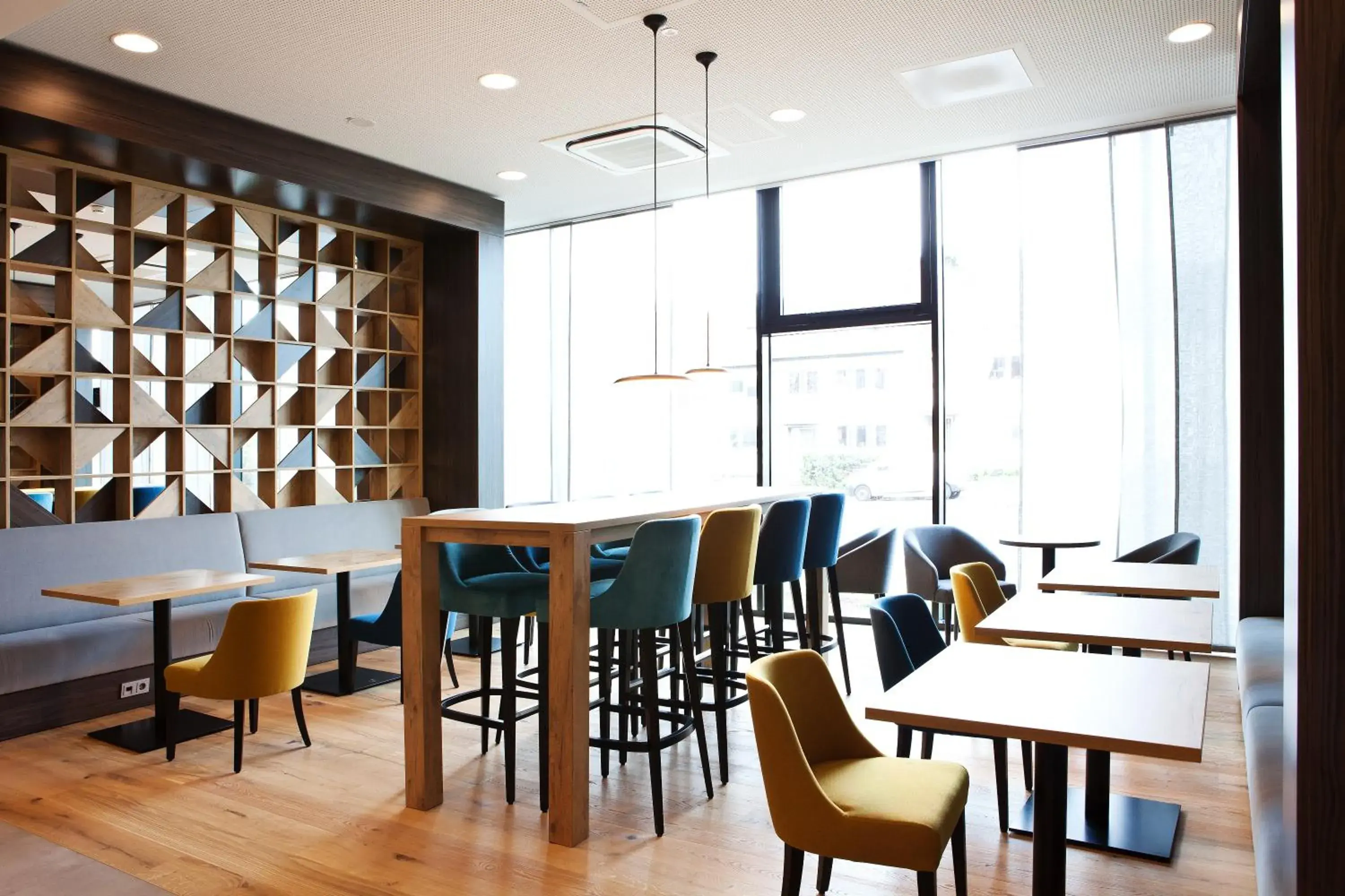 Restaurant/places to eat in Hampton By Hilton Aachen Tivoli Restaurant/places to eat in Hampton By Hilton Aachen Tivoli