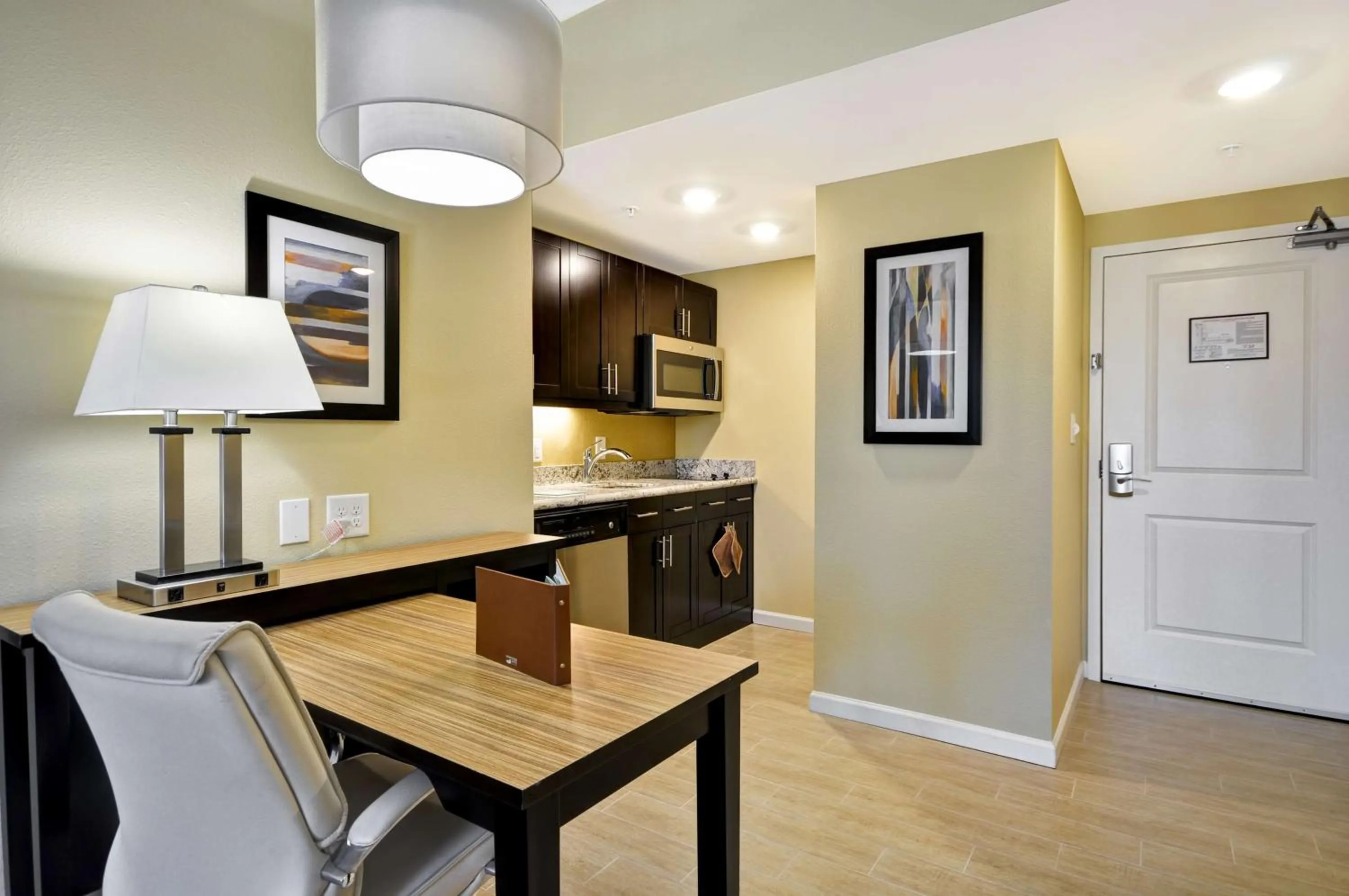 Bedroom in Homewood Suites By Hilton Augusta Gordon Highway
