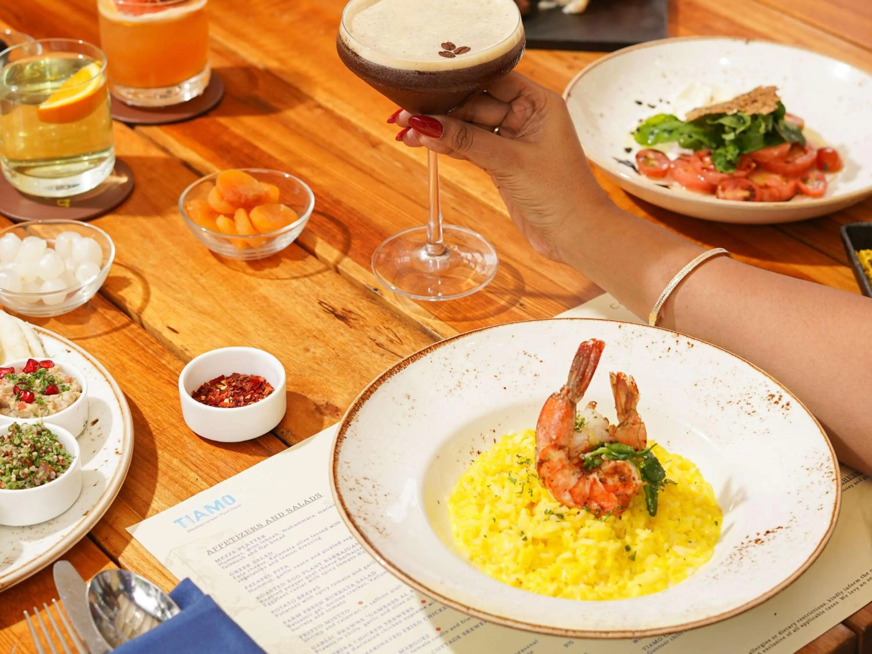 Dining area in Conrad Bengaluru