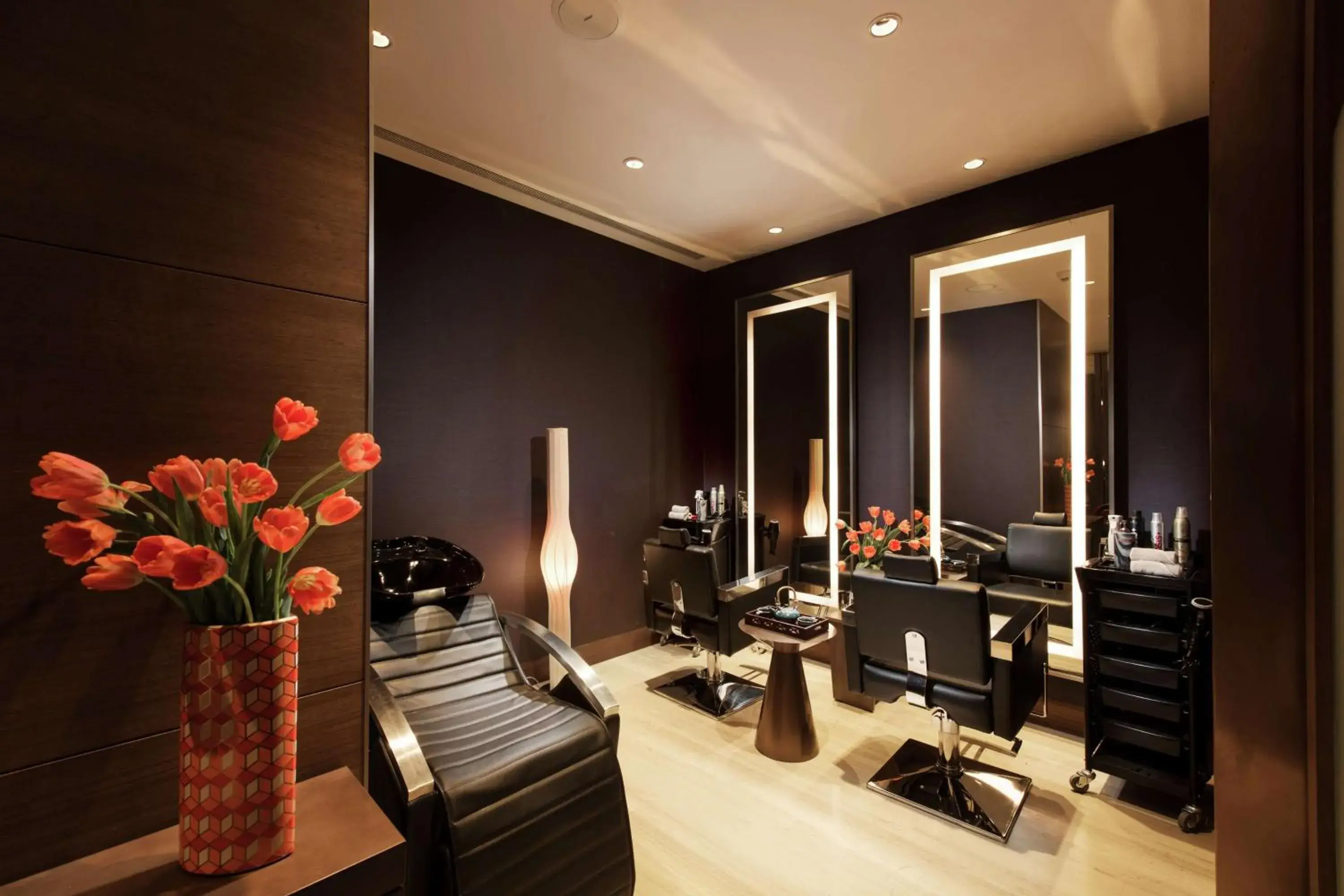 Spa and wellness centre/facilities in Conrad Bengaluru Spa and wellness centre/facilities in Conrad Bengaluru