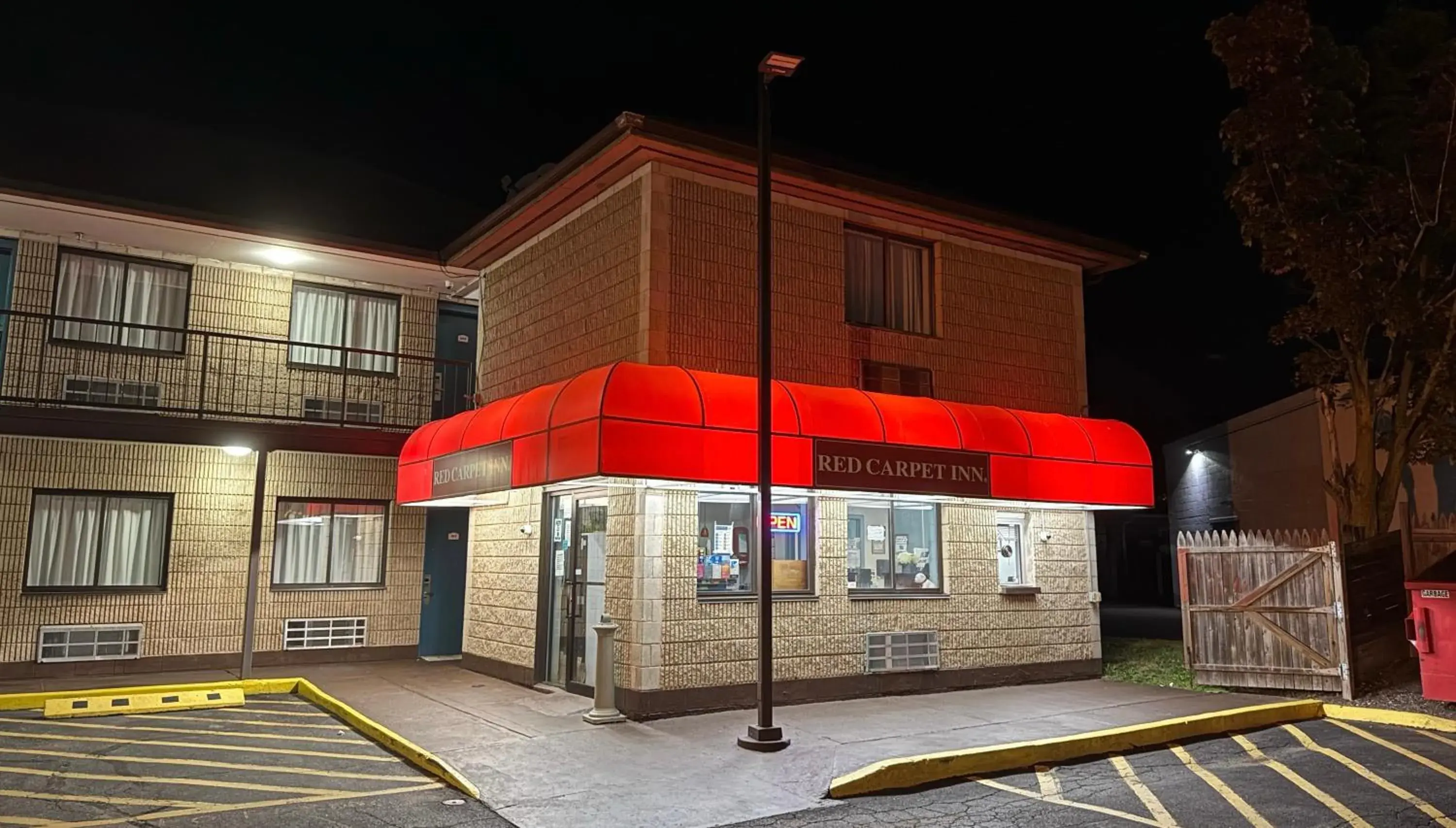 Lobby or reception in Red Carpet Inn Norwalk Lobby or reception in Red Carpet Inn Norwalk