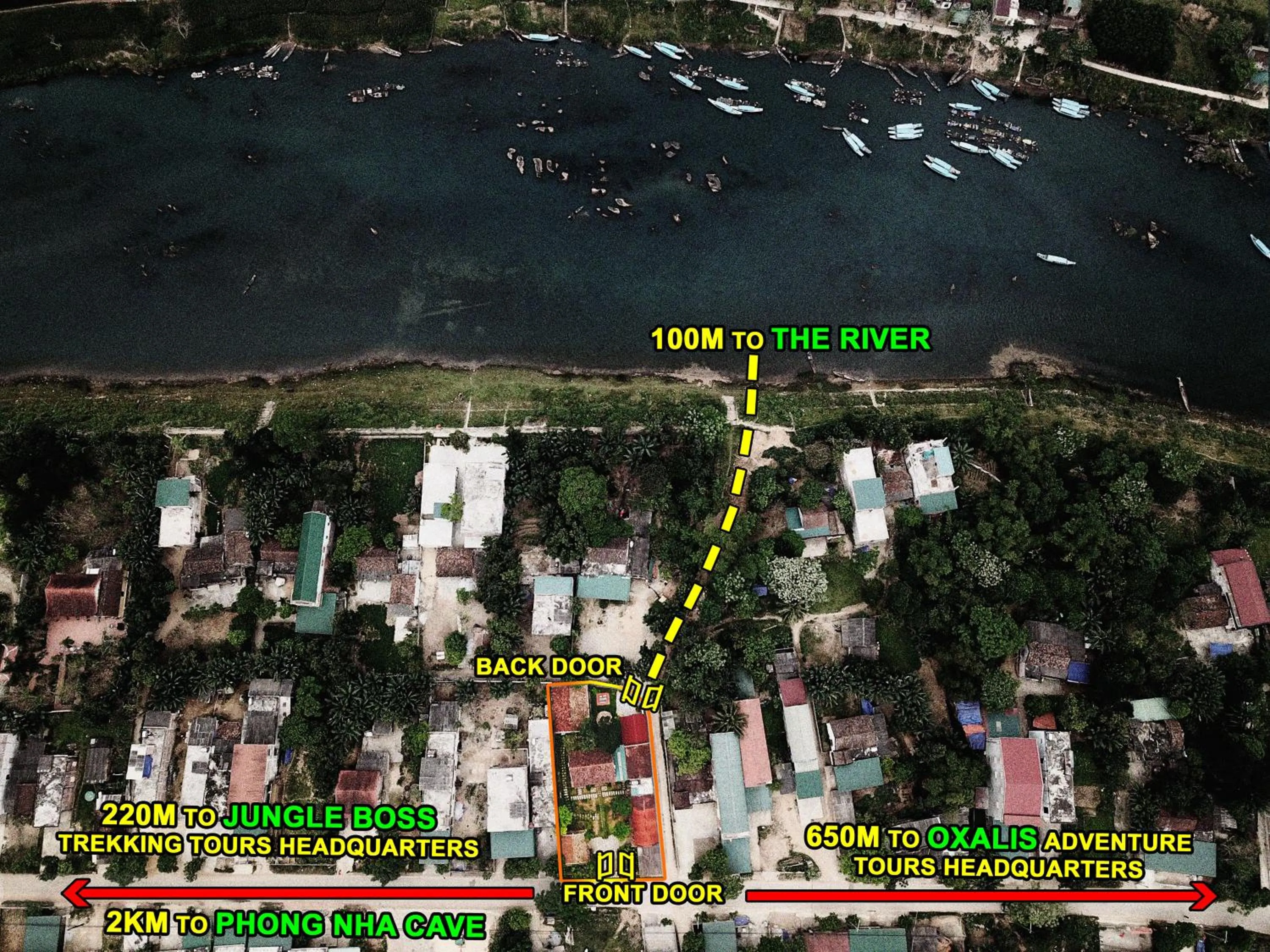 Property building in Highway 20 Homestay