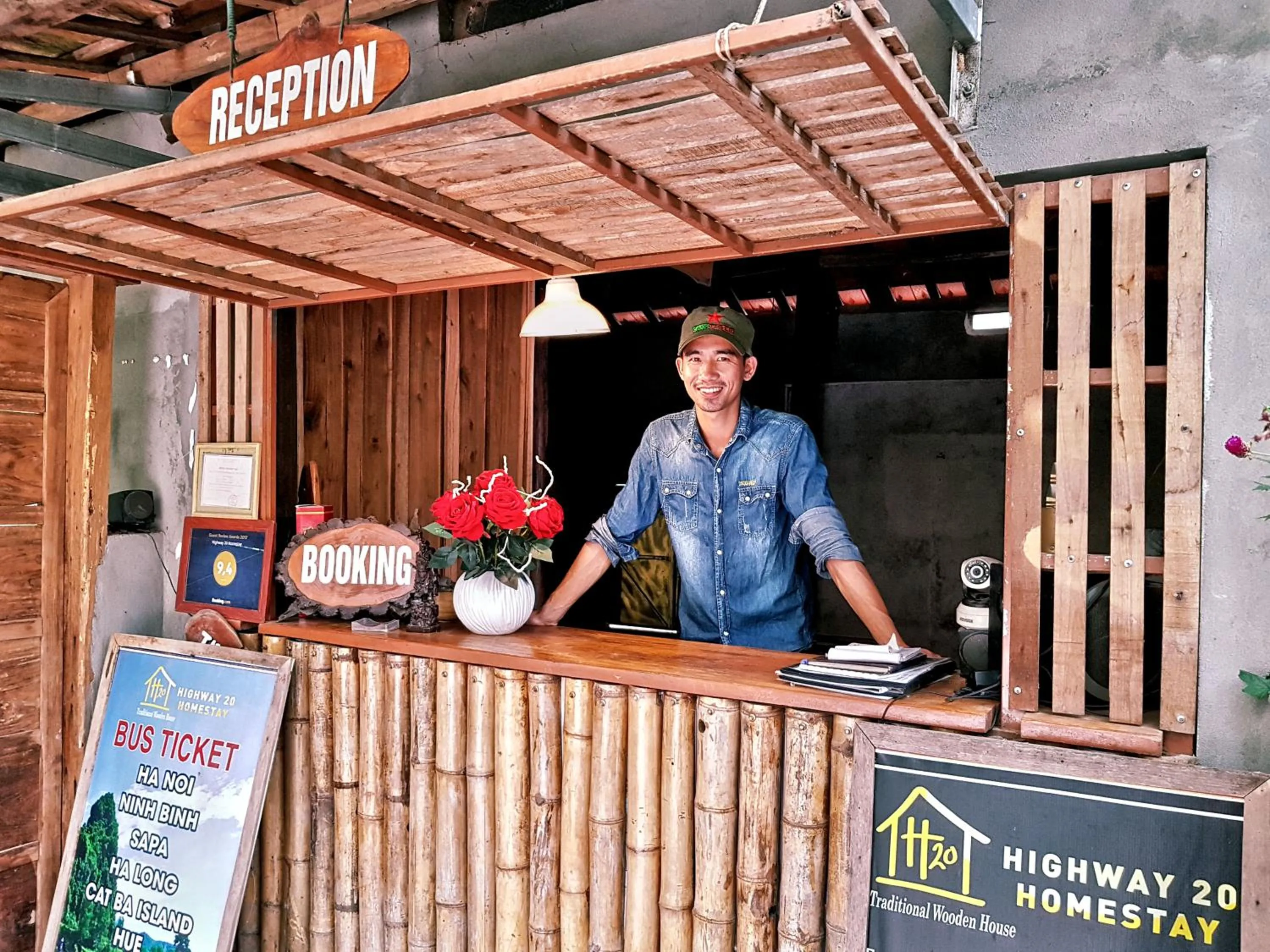 Property building in Highway 20 Homestay